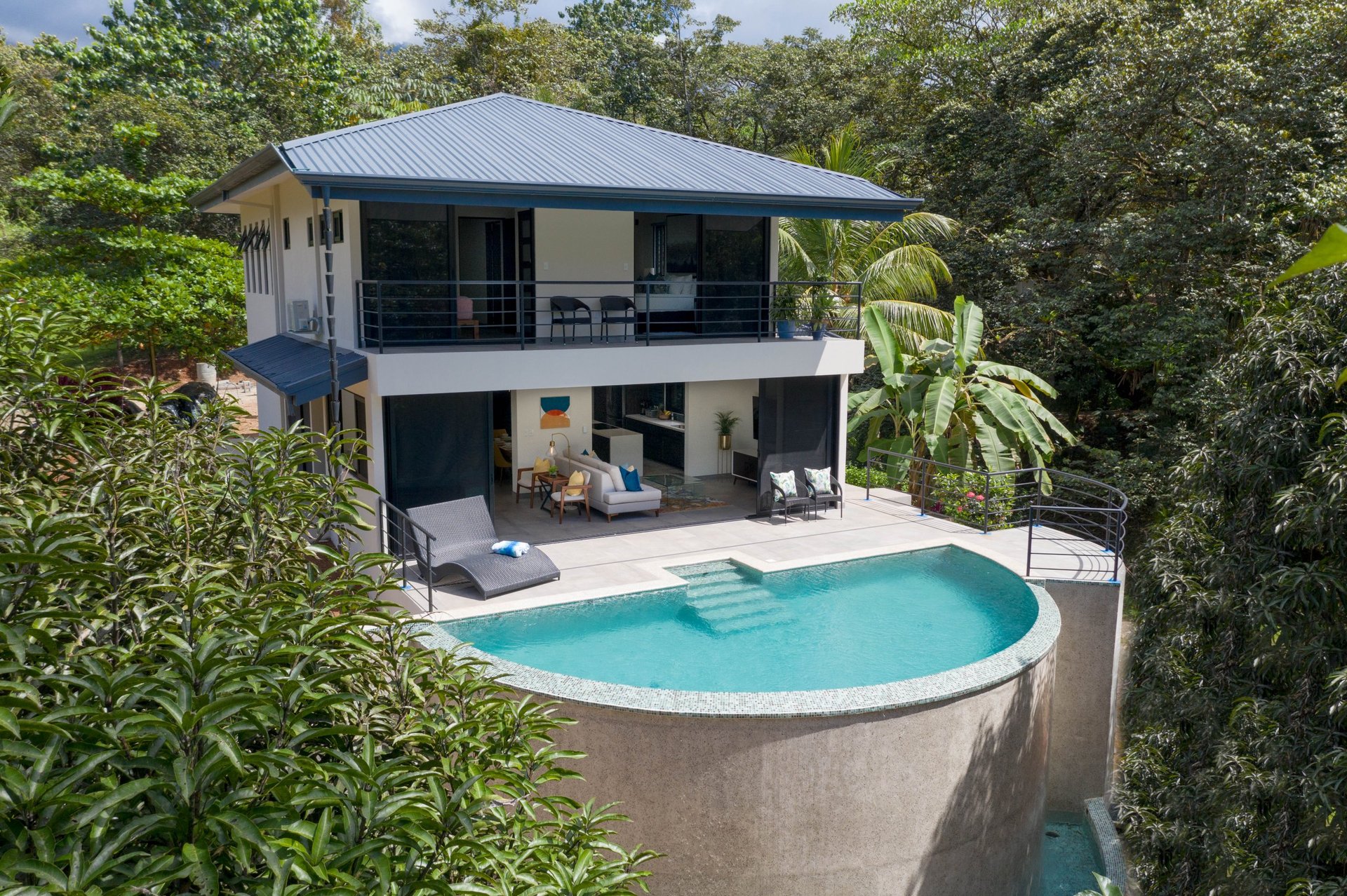 Luxury Rainforest Home + Guest House on 11 acres
