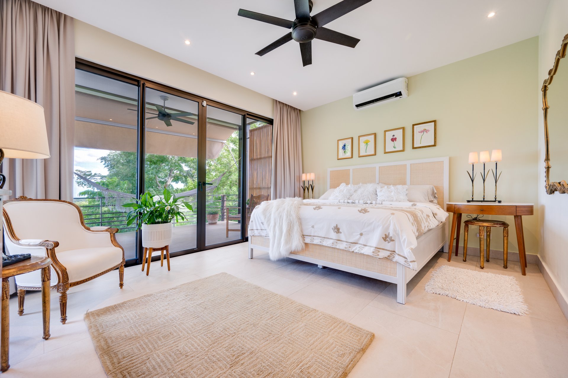 Casa Dos Lunas | Private Estate with Panoramic Ocean Views