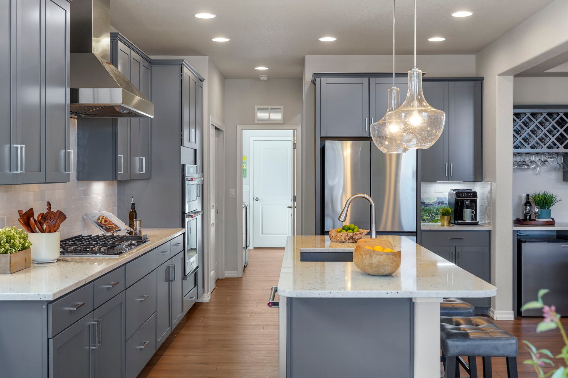 4354 Hanging Lake Circle