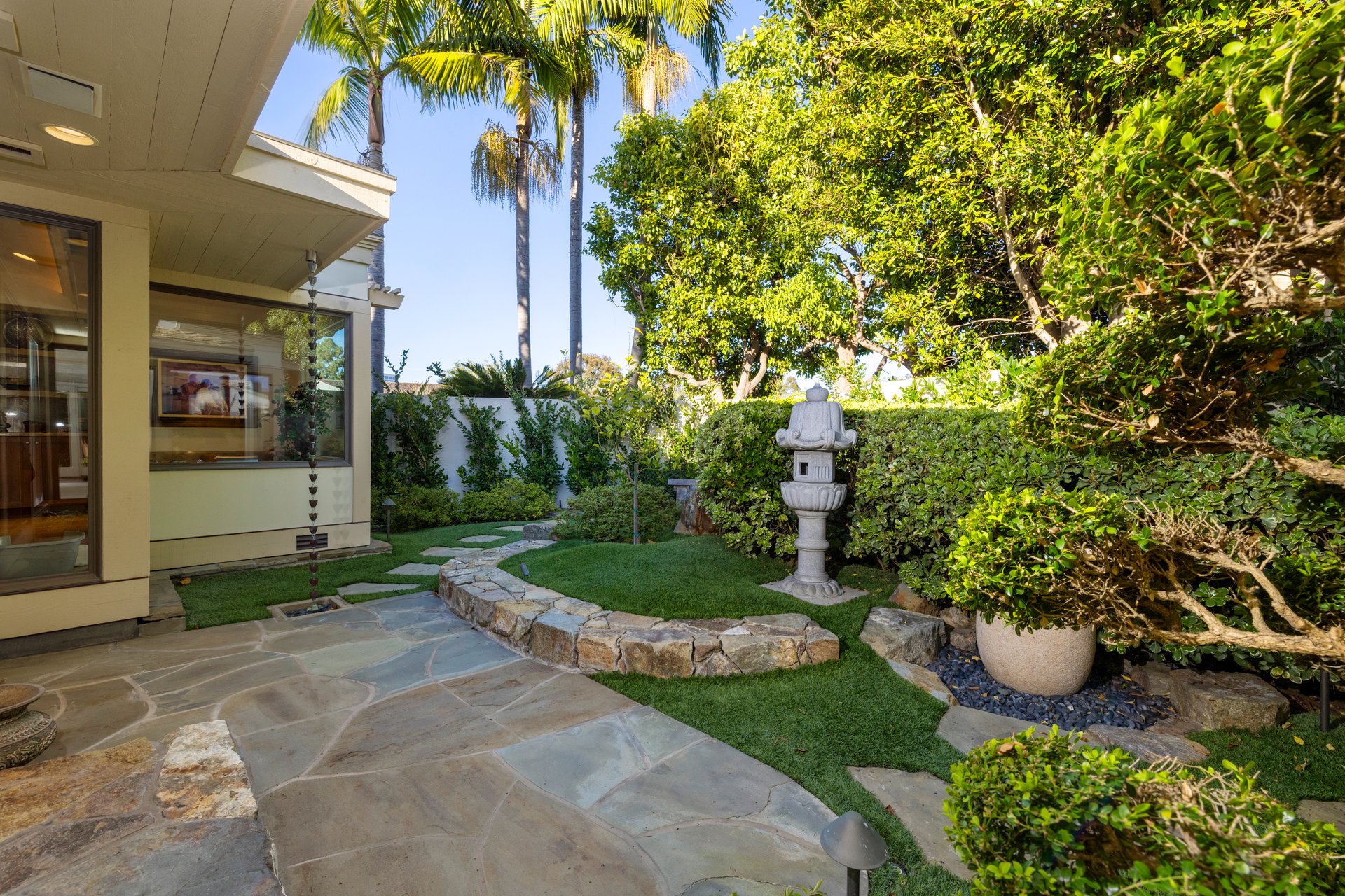 Irvine Terrace