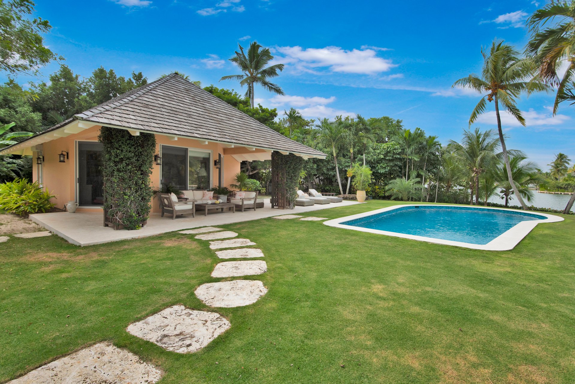 Villa Marisol, Lyford Cay