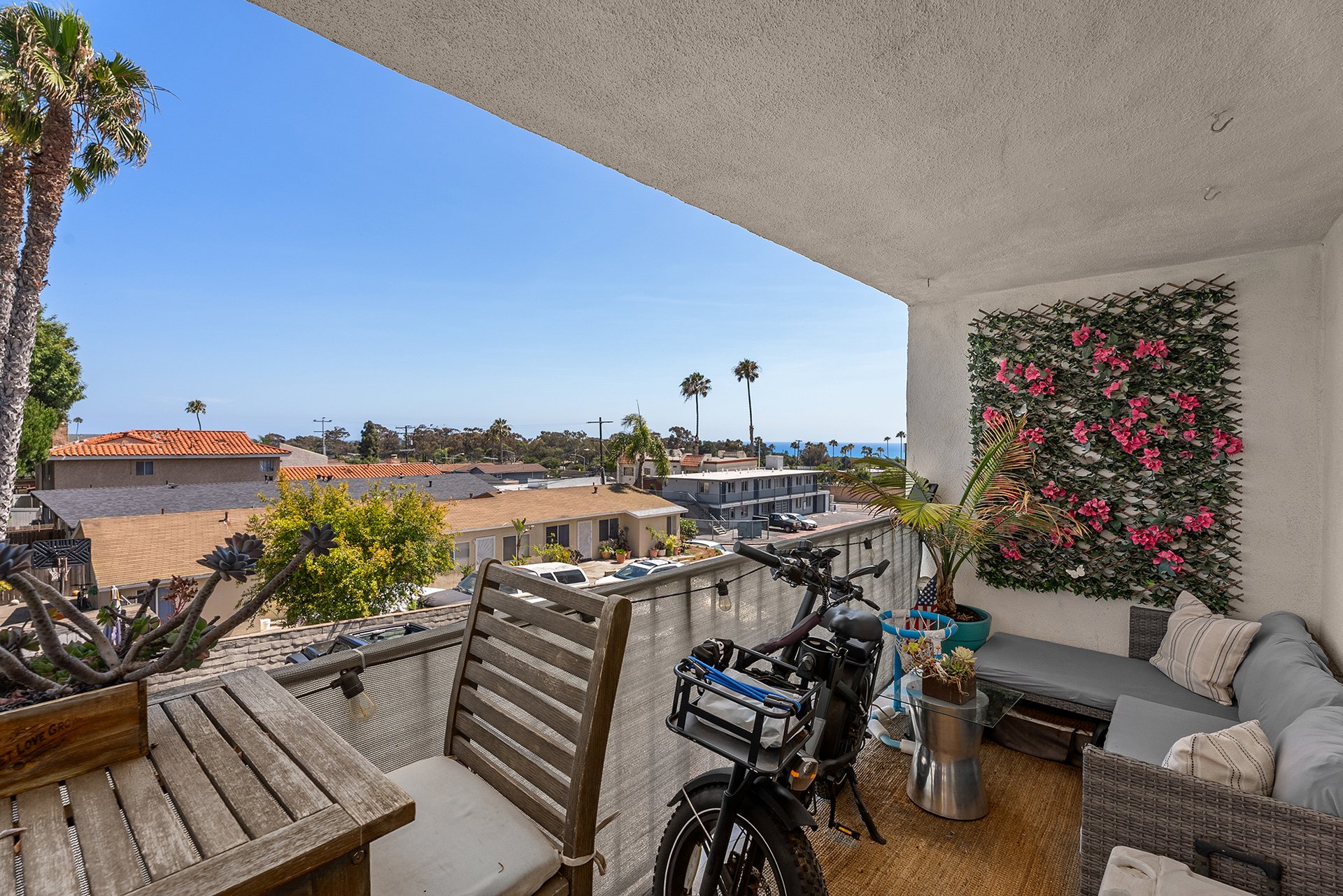 2501 S El Camino Real 217