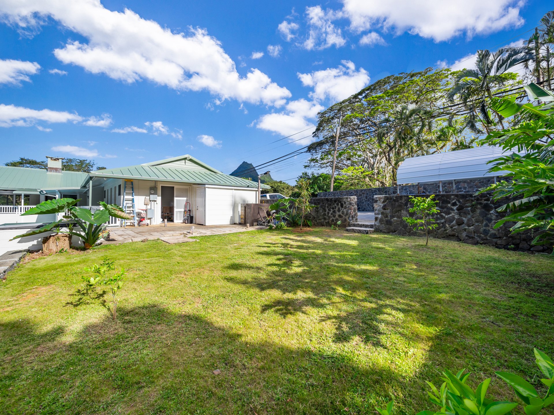 969 Auloa Road