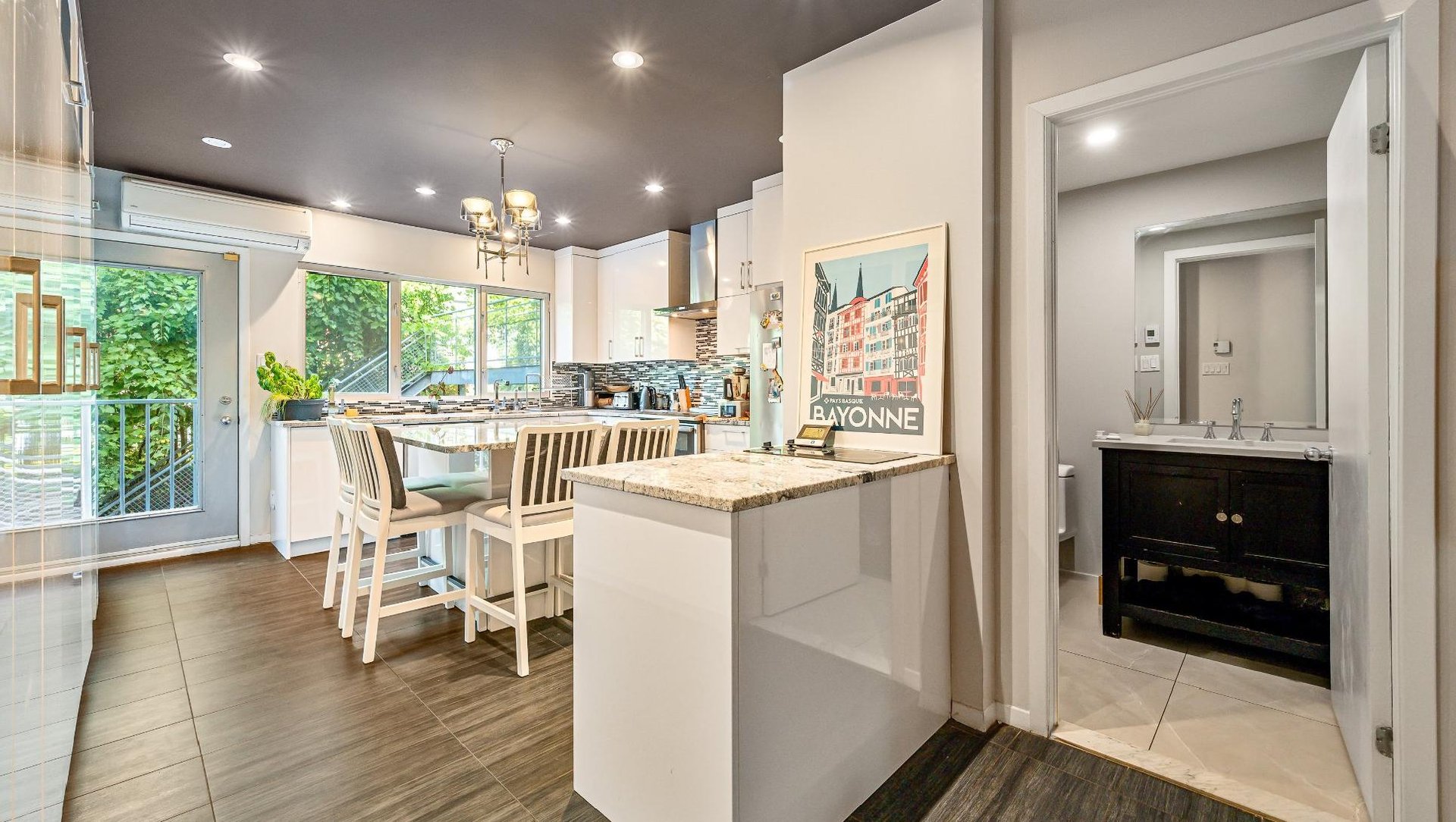 Outremont | Townhouse with two rooftop terraces