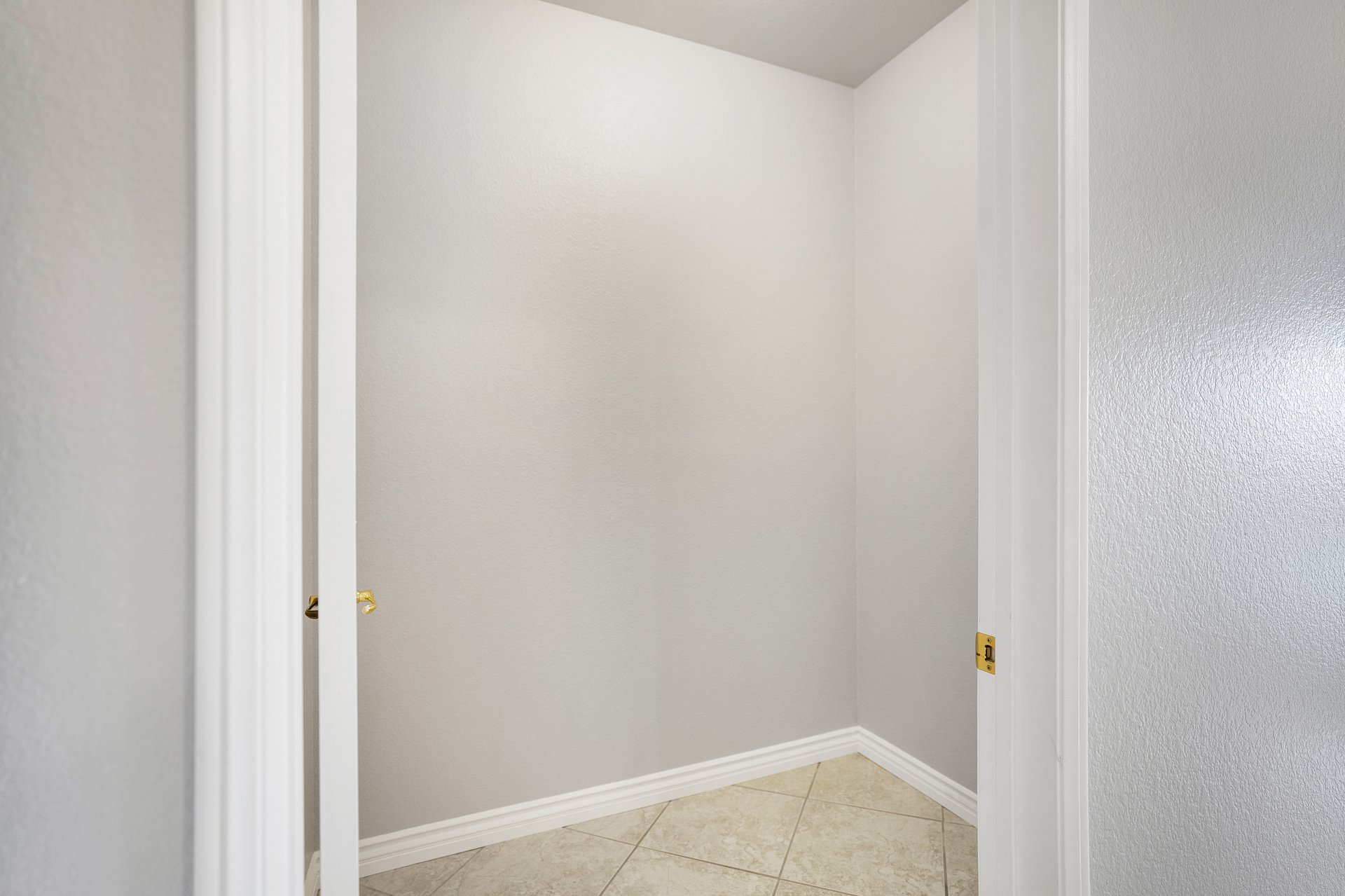 Madison Park Single Bedroom Condo | Murrieta