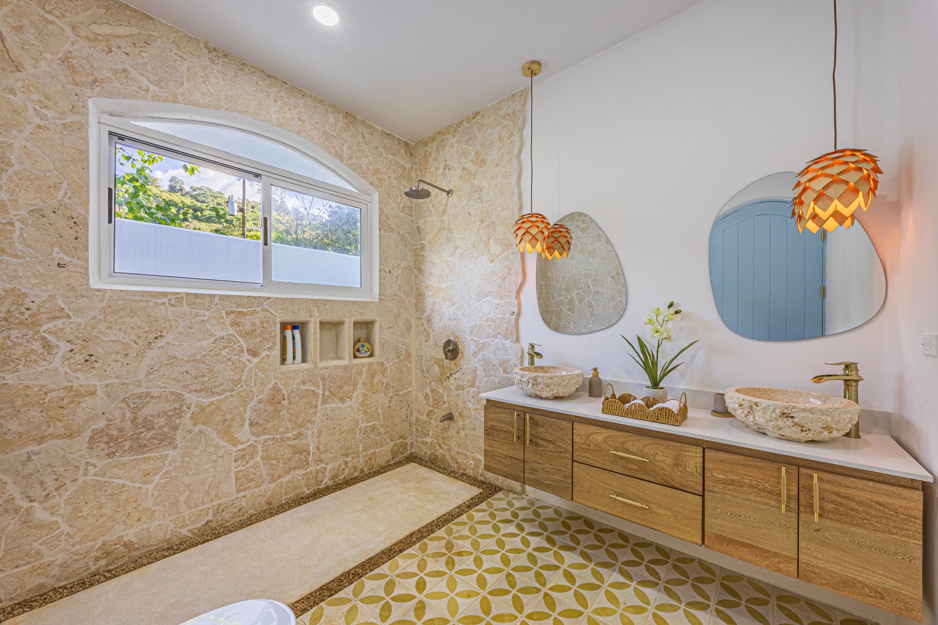 Villa Pacífica – Elegancia, Privacidad y Confort en Uvita  