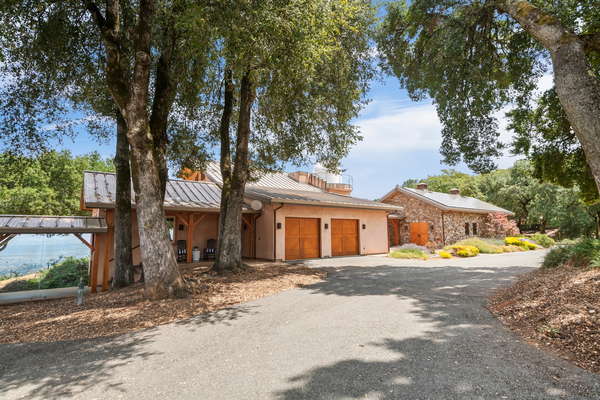 15060 Montebello RD