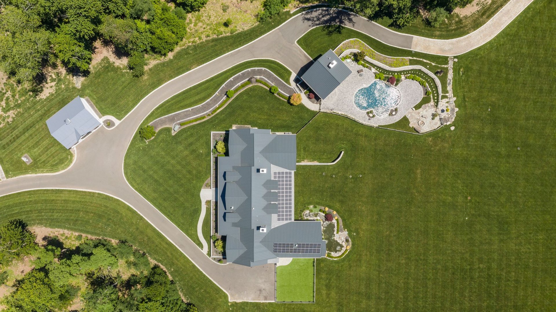 7 Homelands Dr