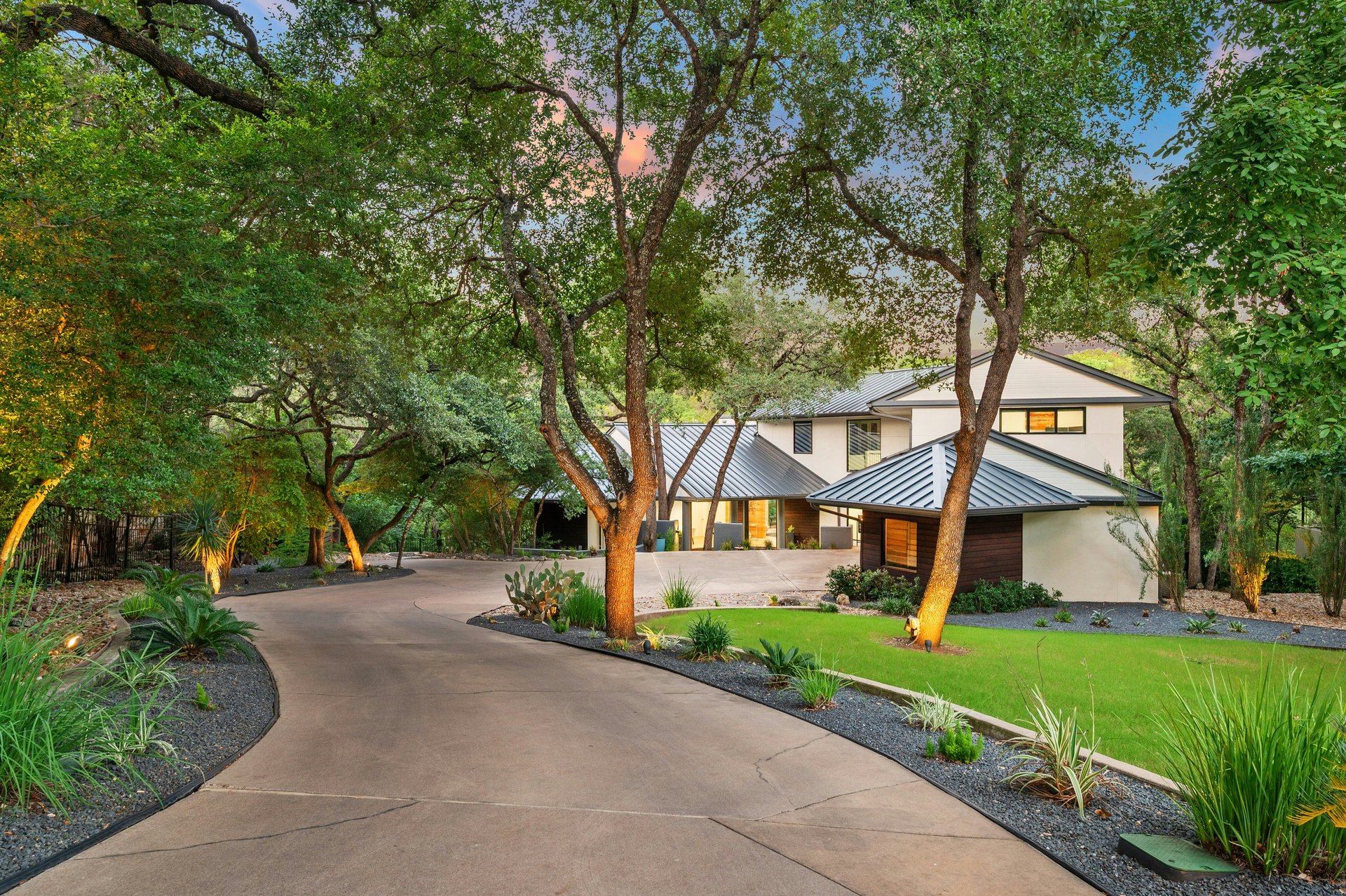 3200 Three Rivers Drive