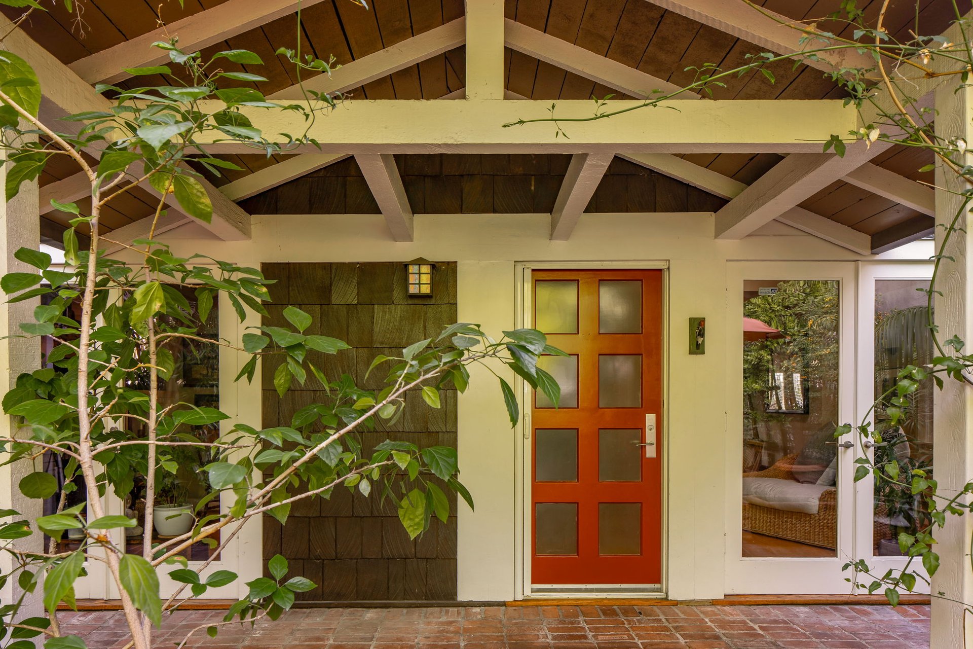 2536 Beverley Ave, Santa Monica 