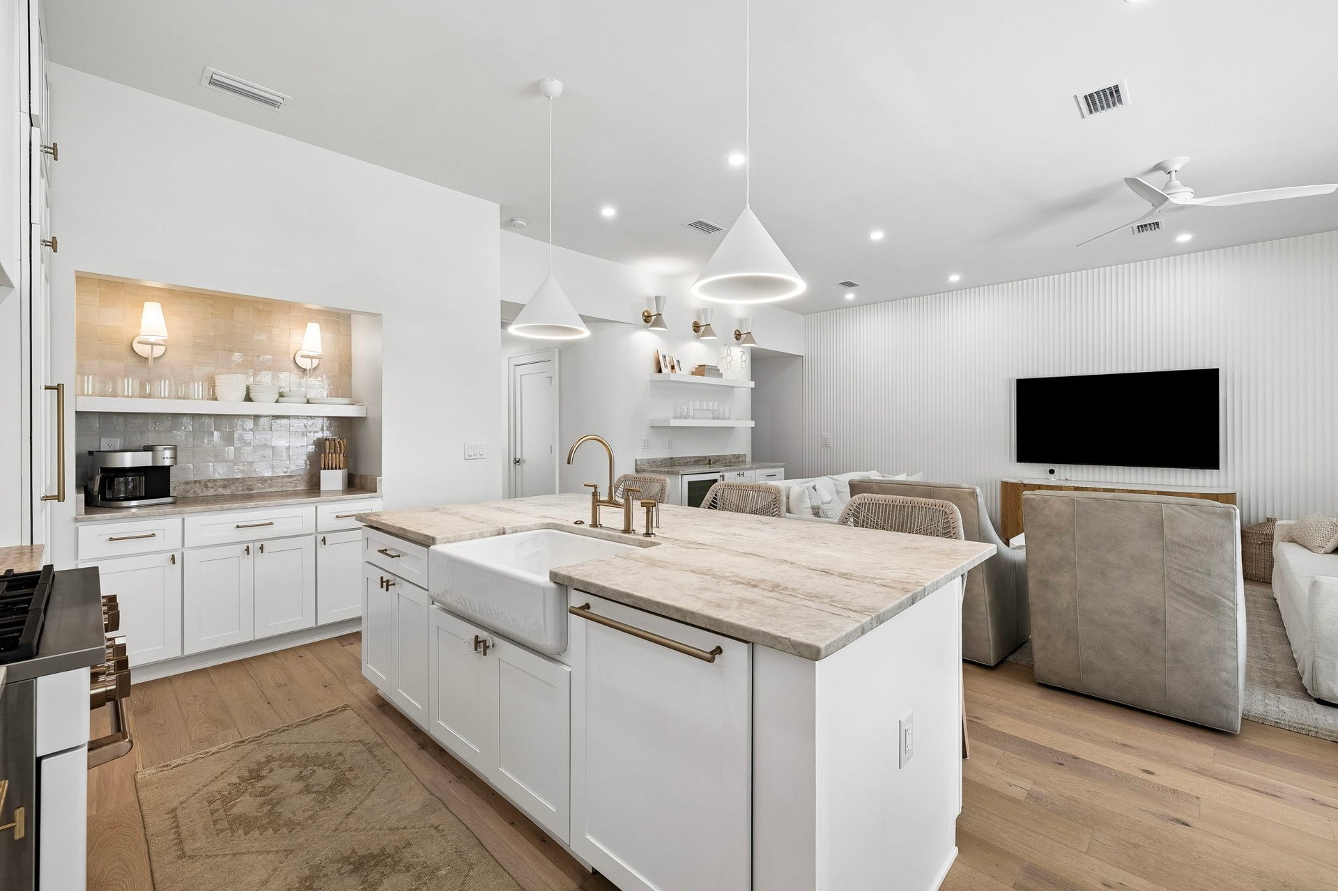 The Sand Cliffs Coastal Retreat