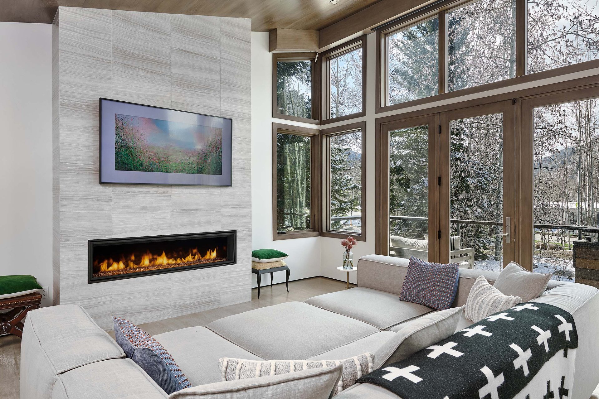  Contemporary Home Nestled on the North Side of Aspen 