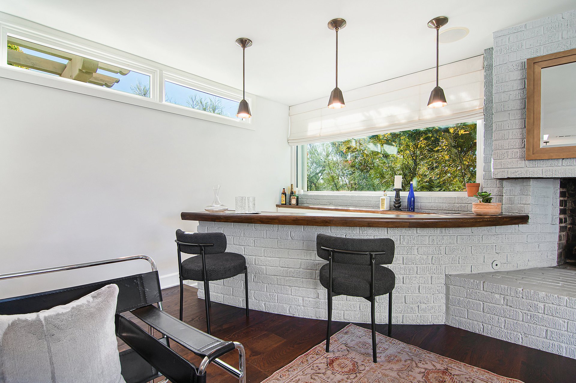 501 N Cahuenga Blvd.
