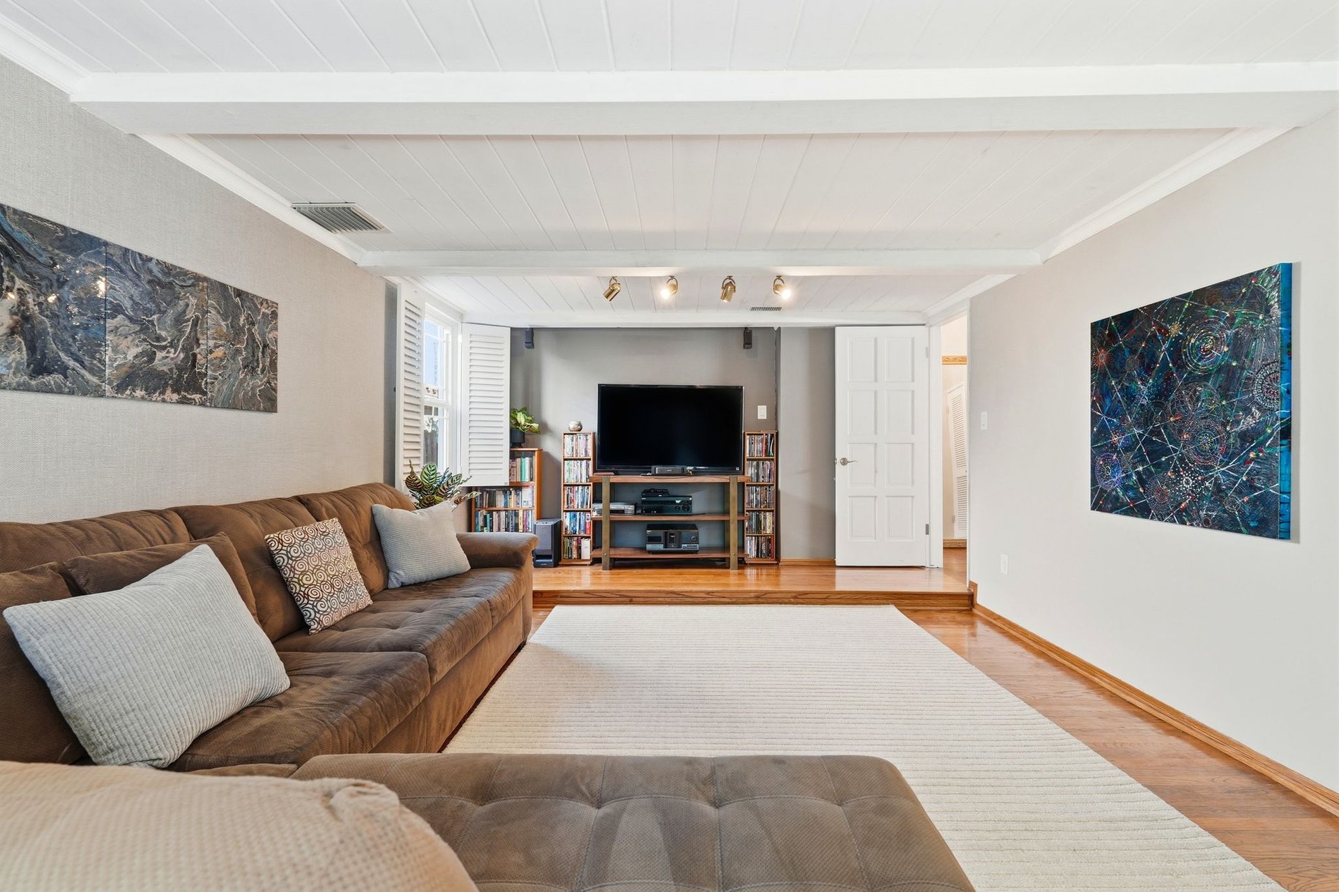 Off Market Exclusive Hesby Oaks