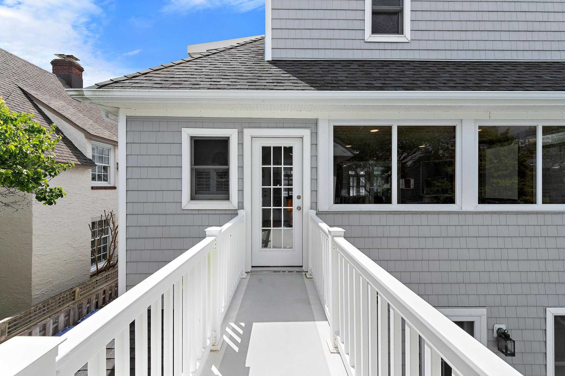 119 Dolphin Ave