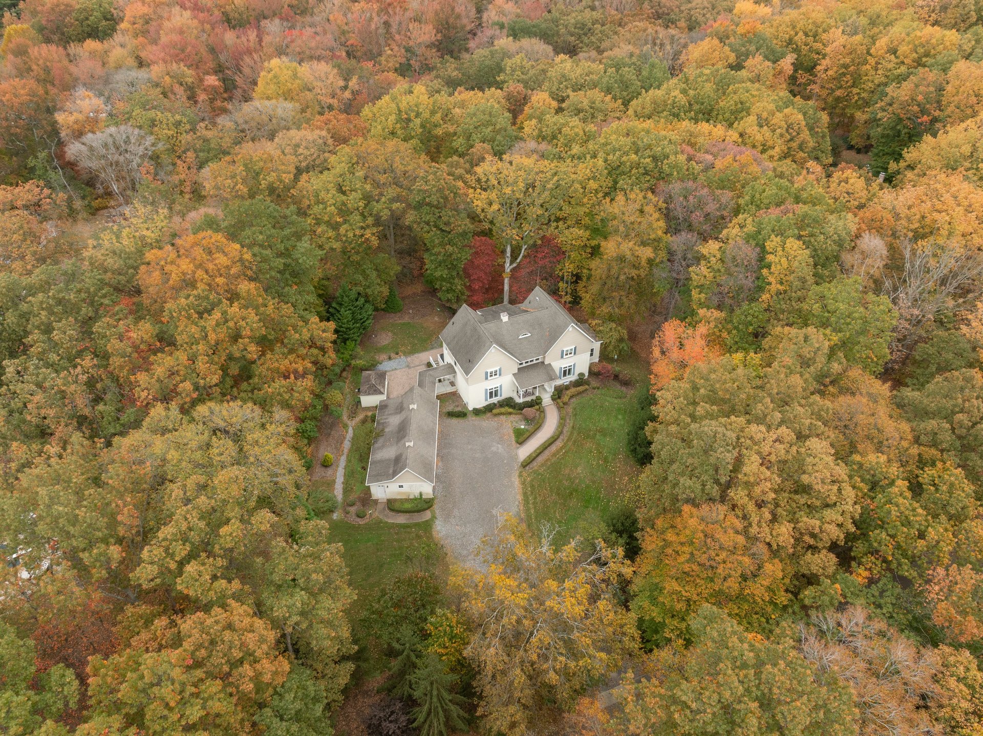 2A Laurel Dr