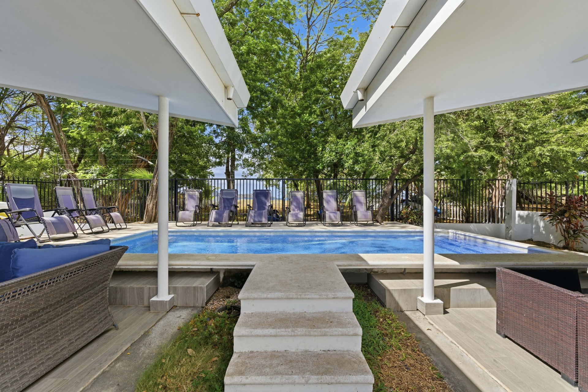 Three Mermaids | Beachfront 10-Bedroom Pod-Style Residence with Pool in Playa Flamingo