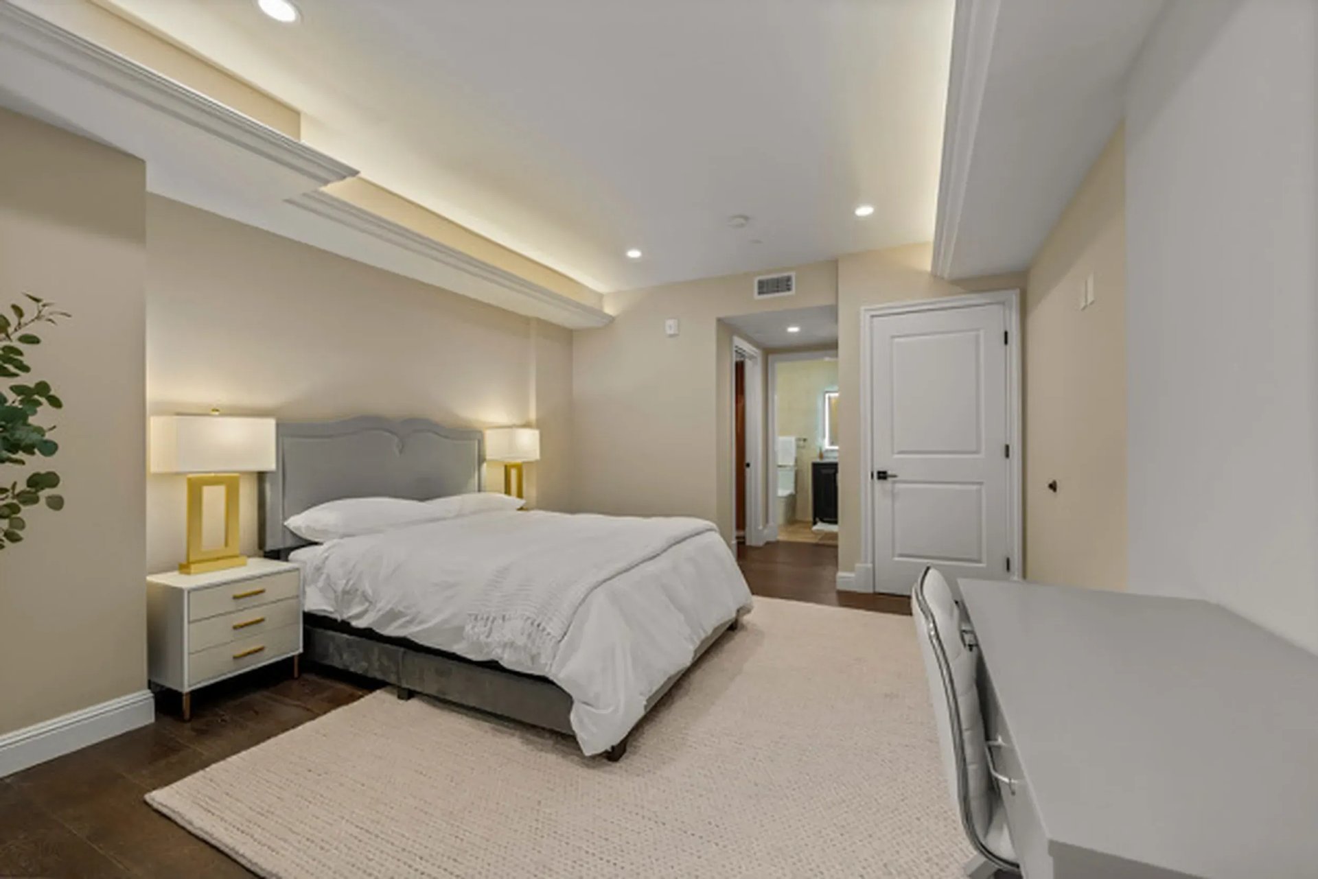 1825 Pandora Ave, #101