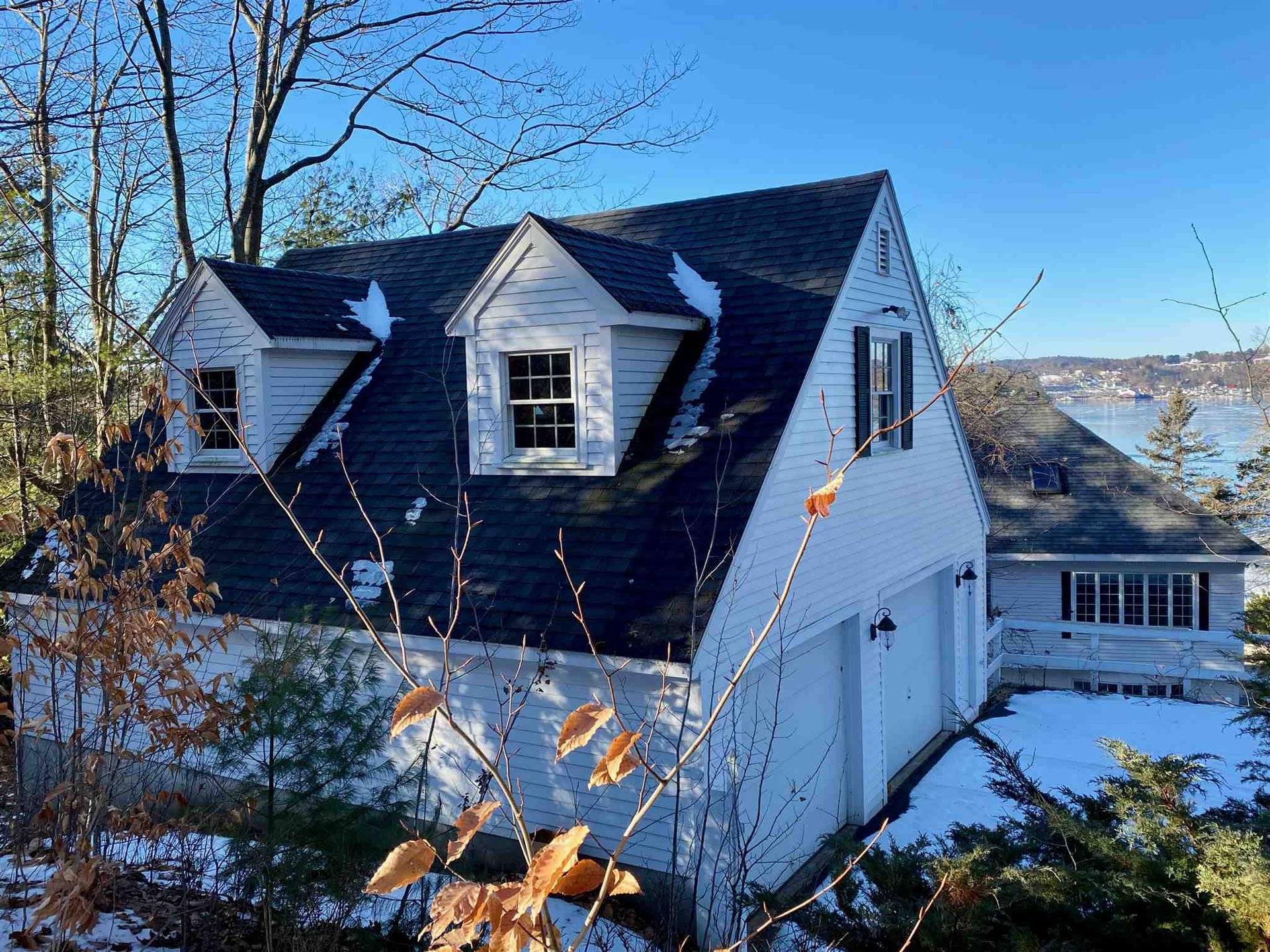 224 Edgewater Drive