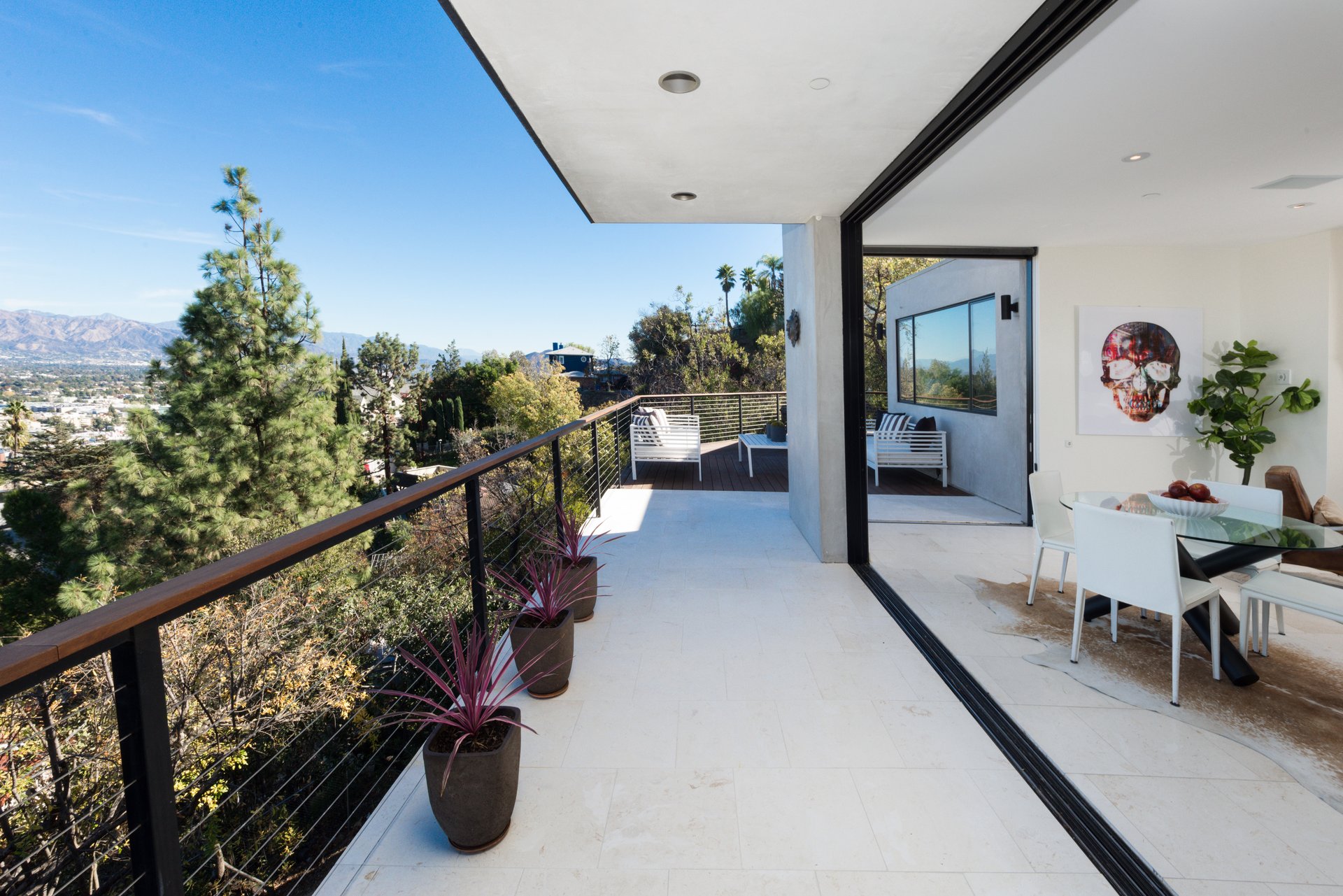 3704 Sunswept Dr