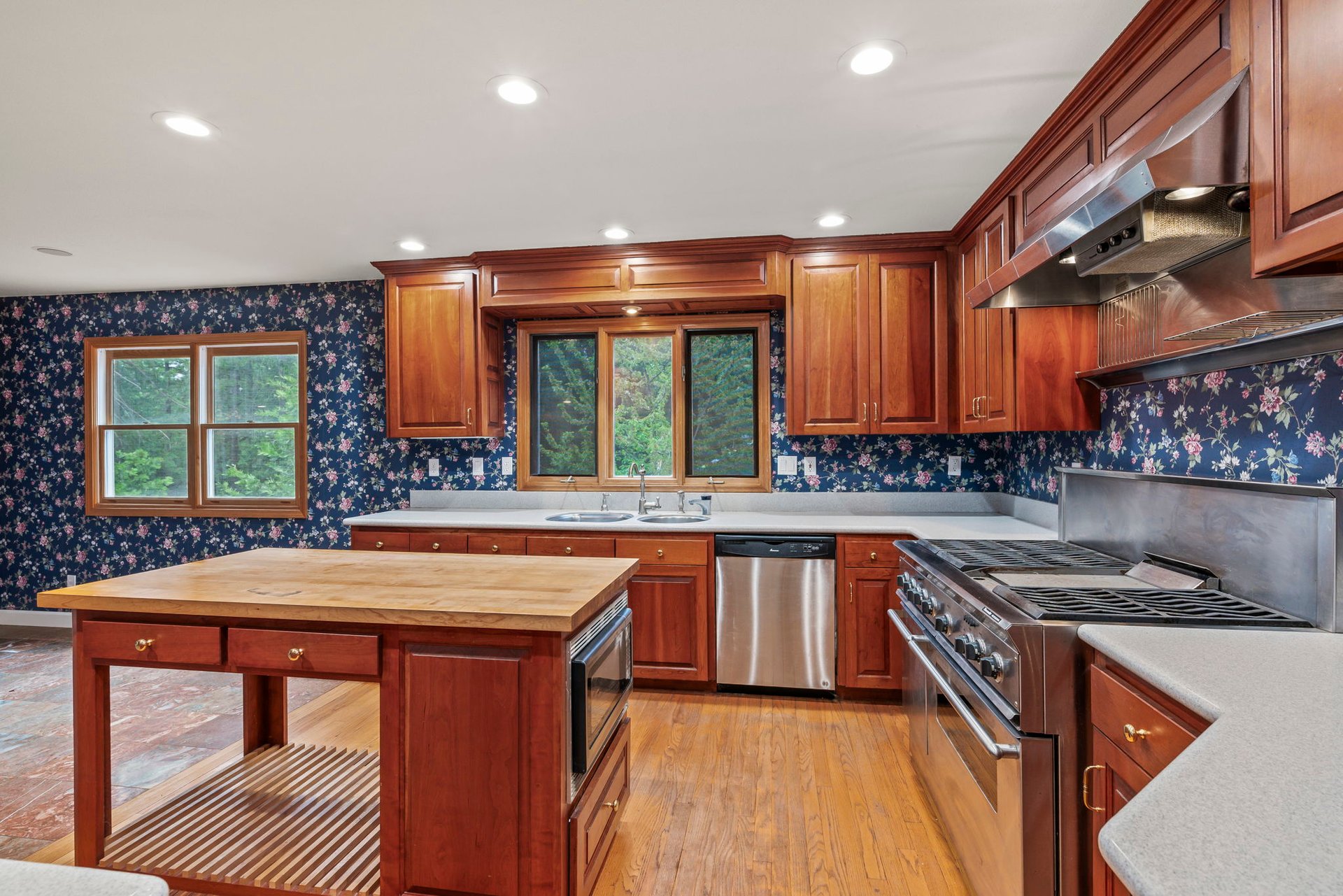 7481 Slug Gulch Rd