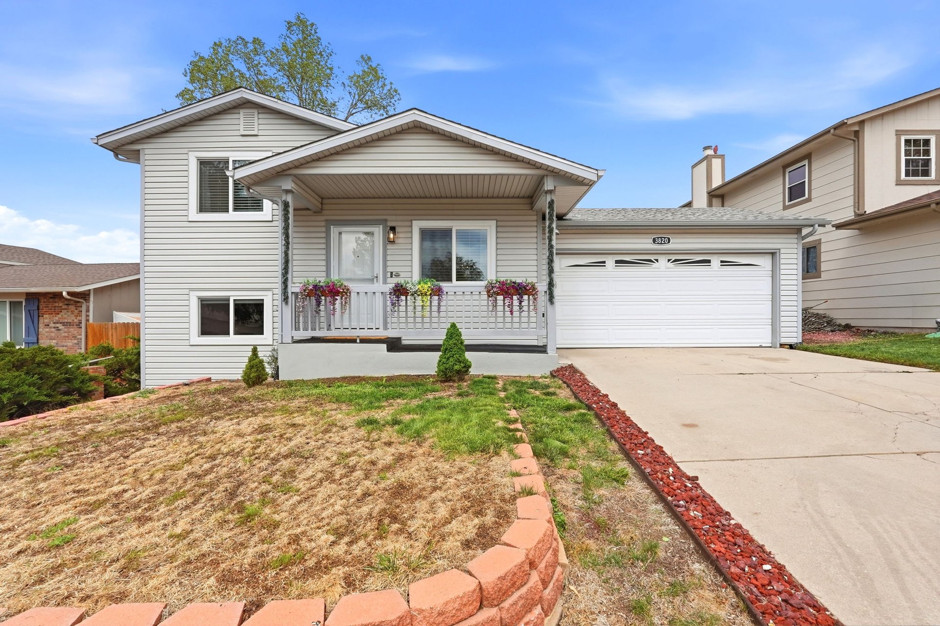 3820 Soft Breeze Way