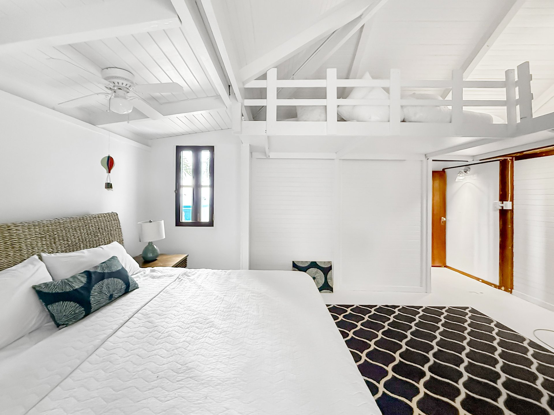 951 Casablanca-Luck Hill Standalone Home