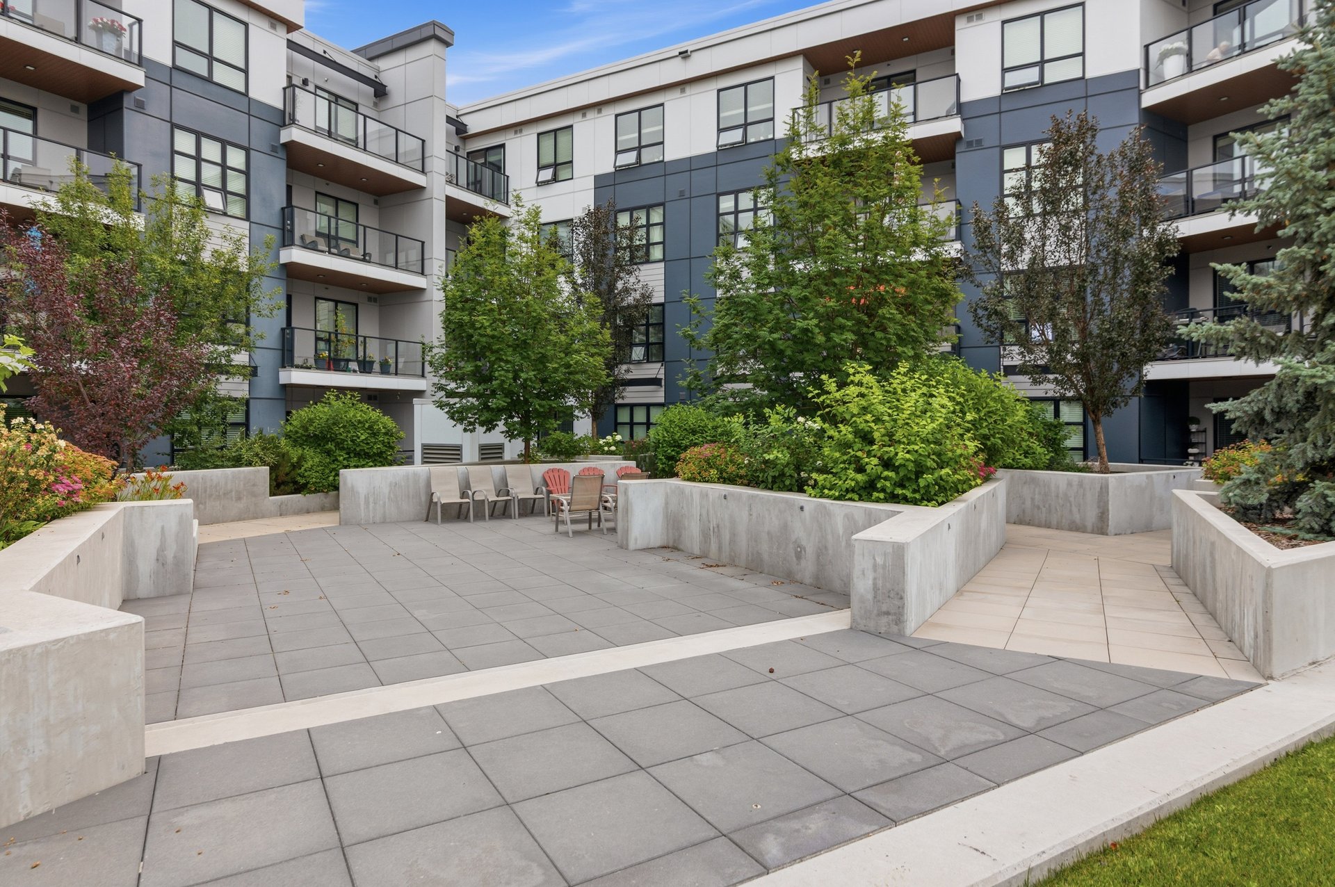 383 Smith Street NW Unit: 402