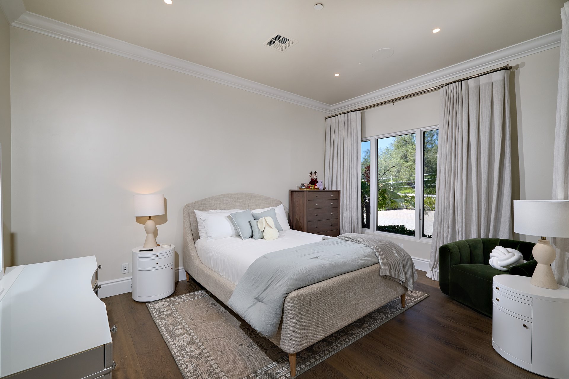  Rancho Santa Fe Living Redefined: Style, Space & Serenity