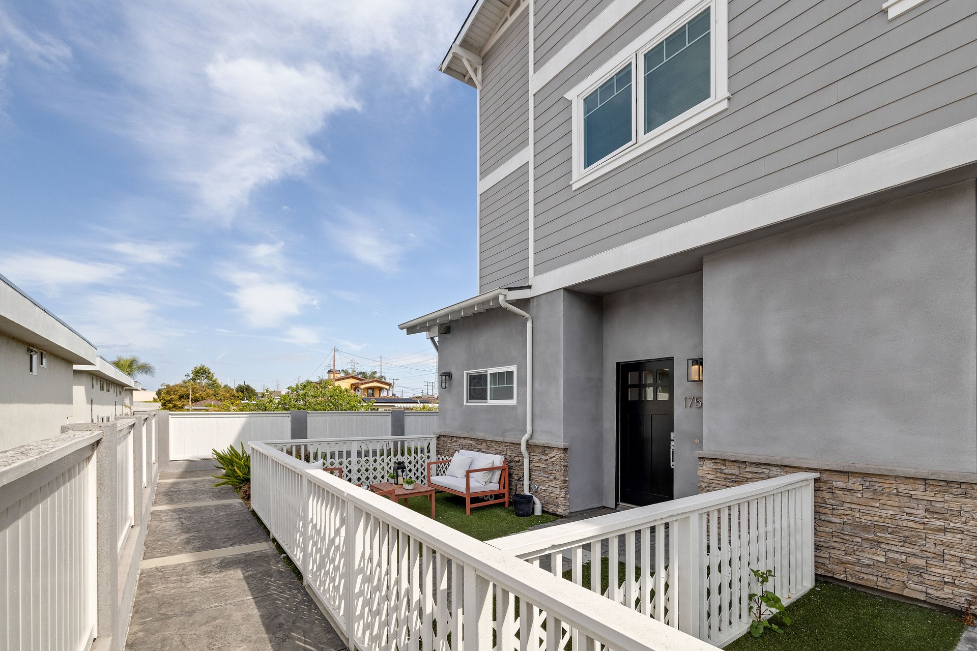 17512 Van Ness Ave