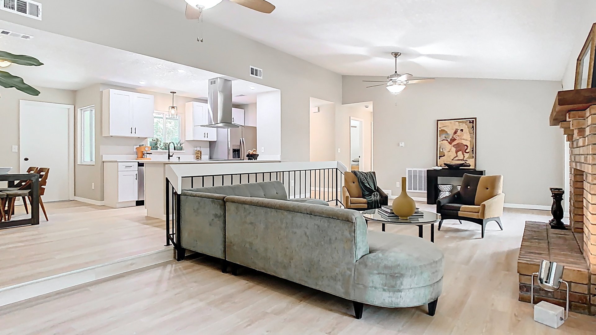 Spacious Open Concept Home in Winter Springs