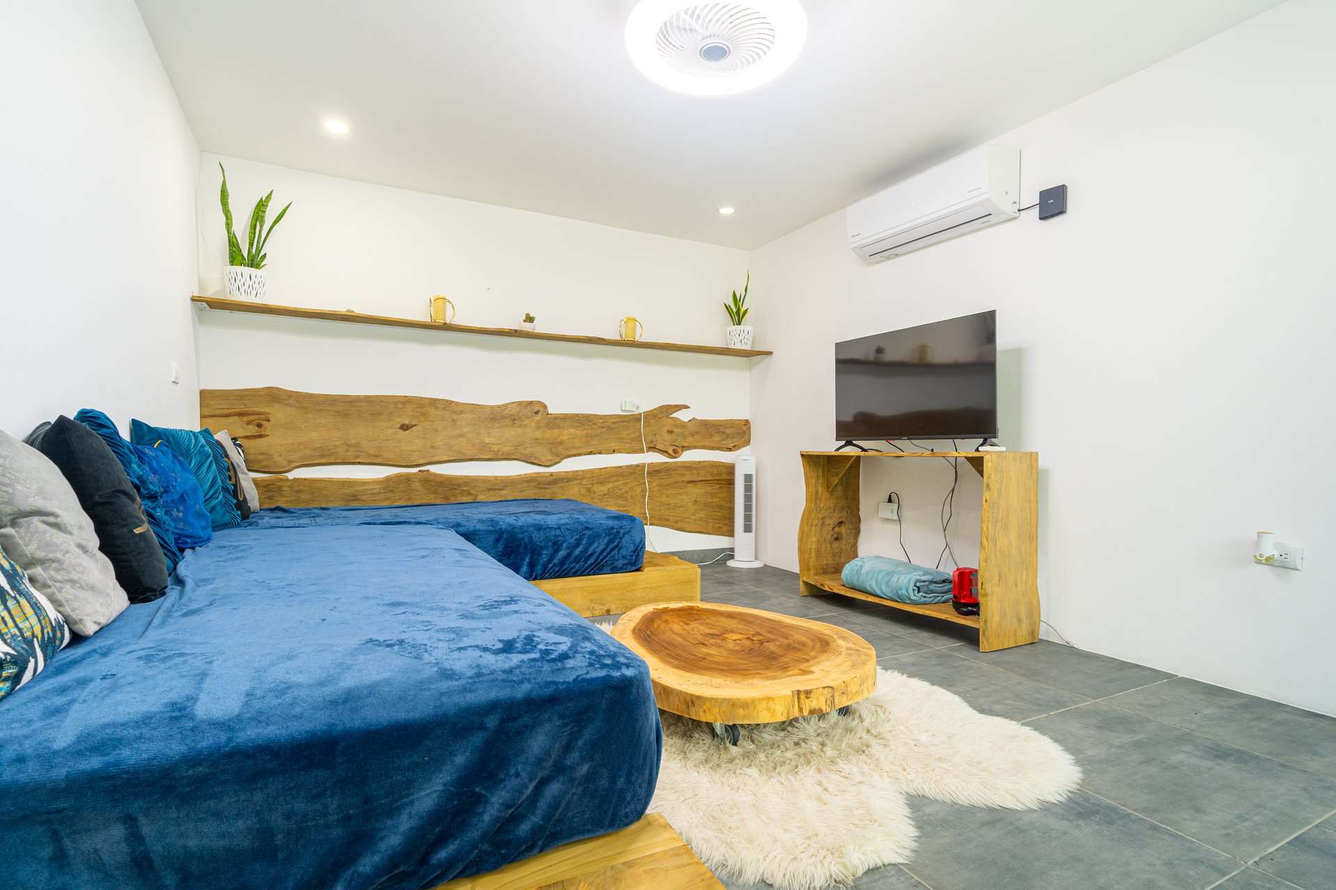 Modern 4-Bedroom Family Sanctuary with Infinity Pool, Edible Forest Garden - Exclusive Gated Ojochal Community 