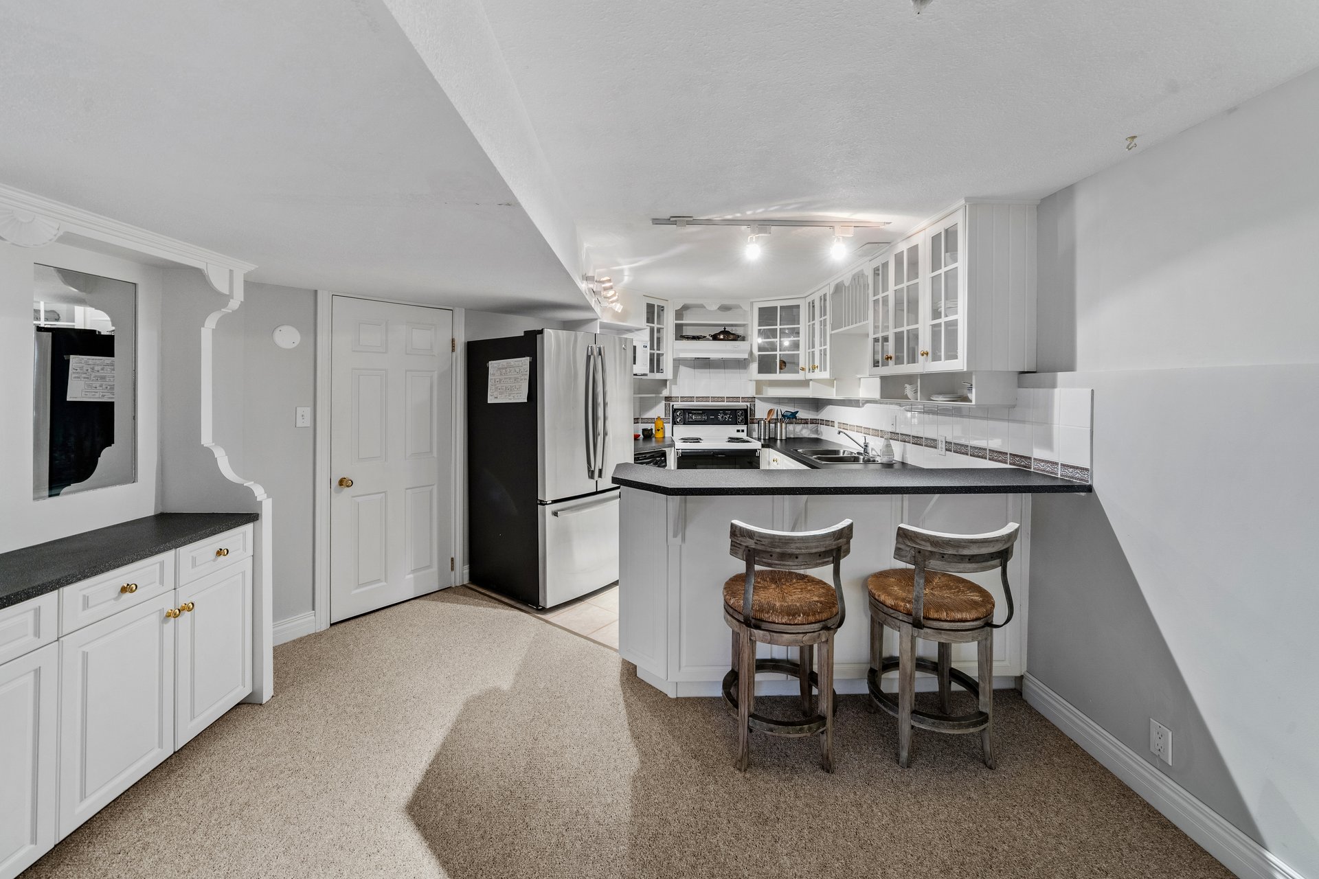 AUCTION BIDDING OPEN: Bidding ends December 17th | 5 Woodside Lane