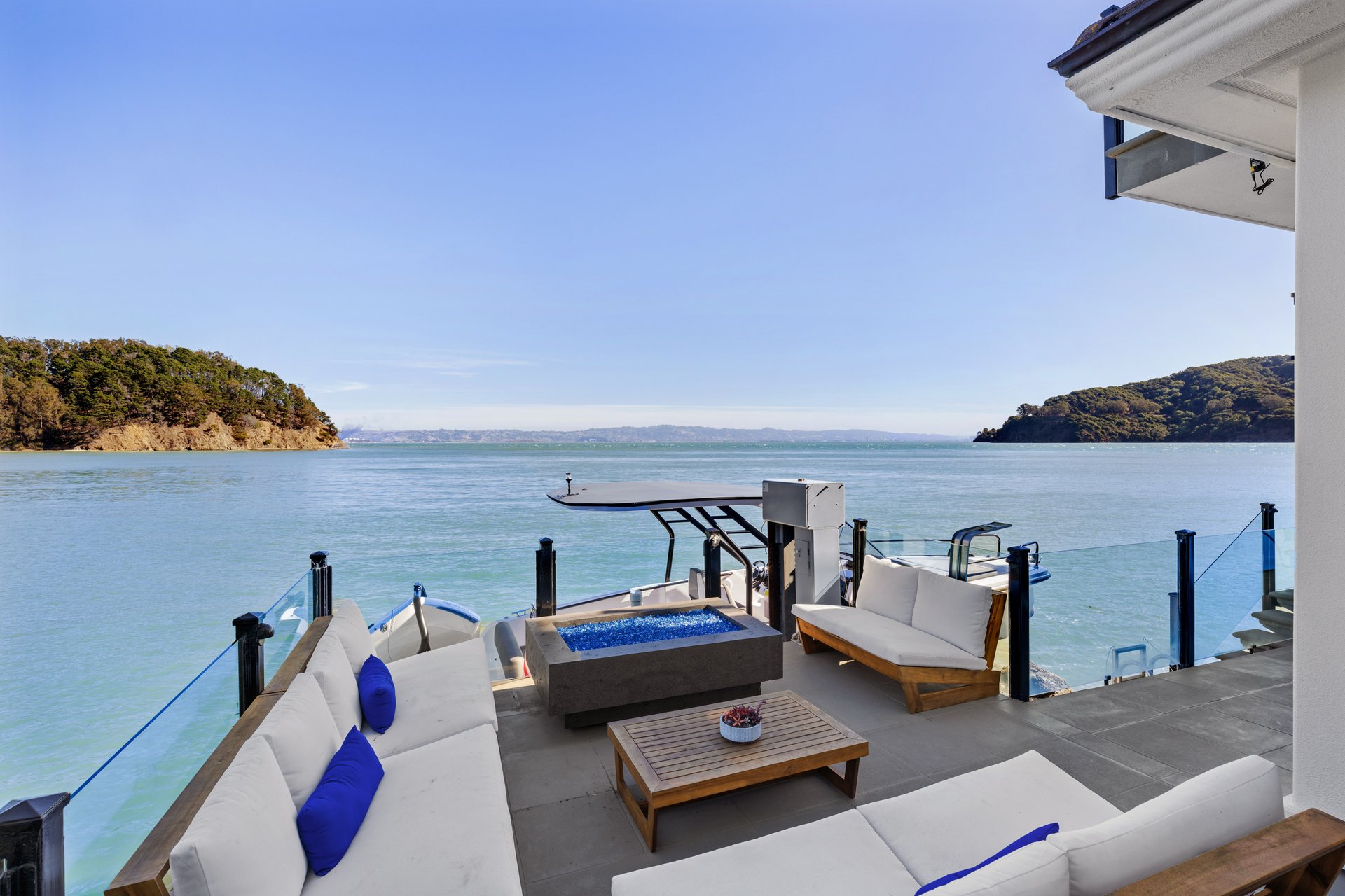 Spectacular Waterfront Home in Old Town Tiburon