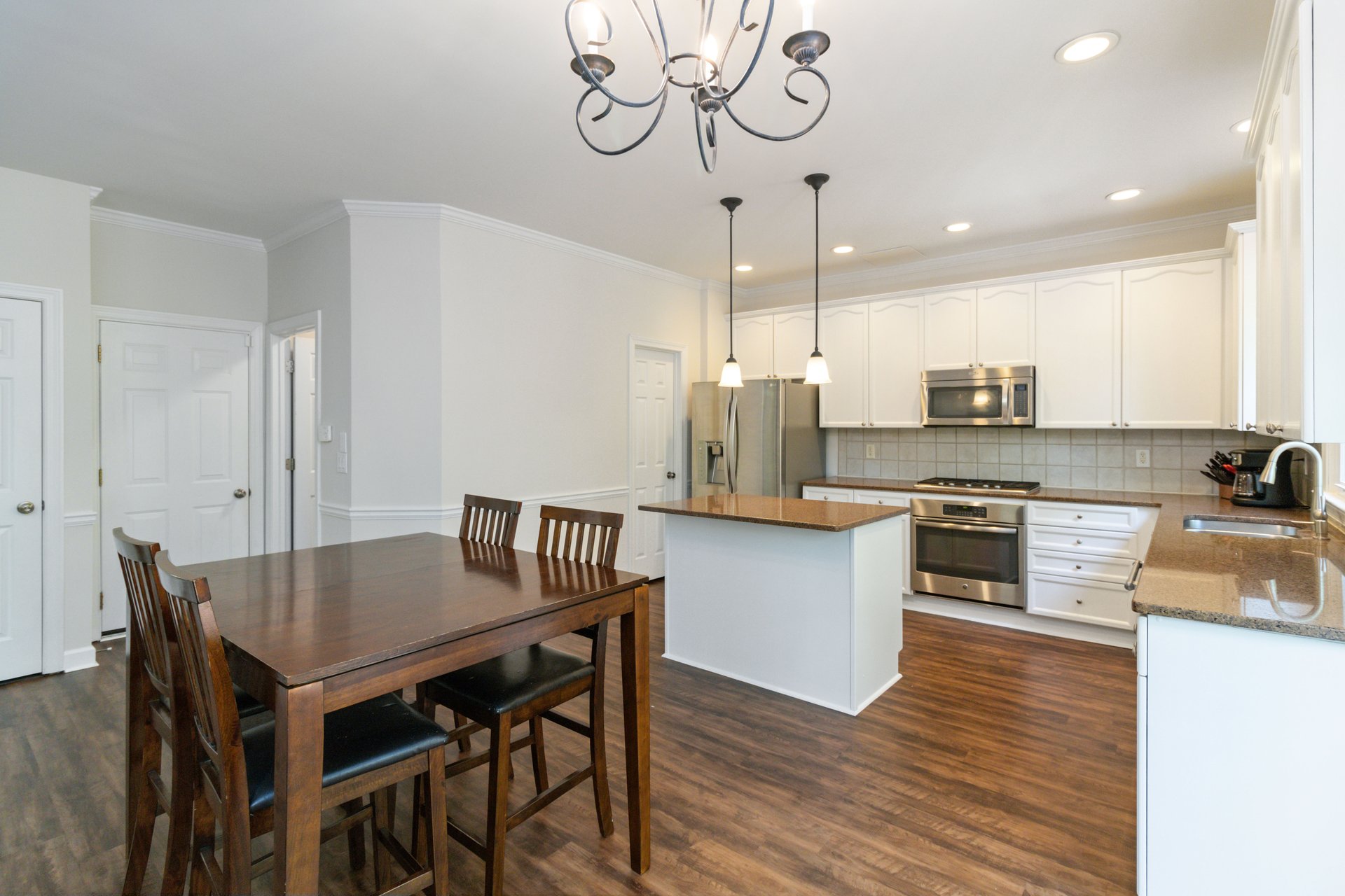 5073 Kingsbridge Pass