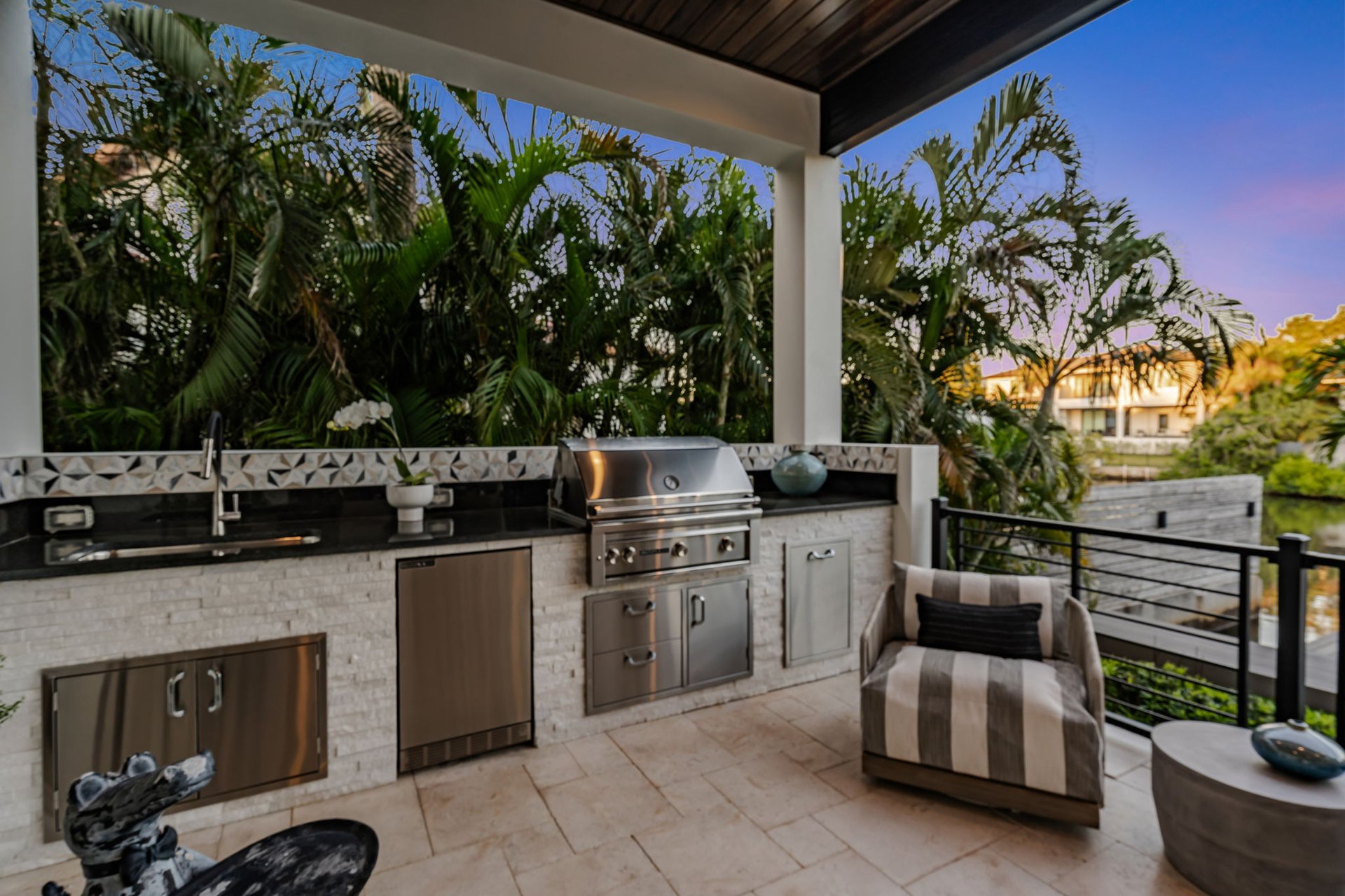 Waterfront Luxury in Beach Park