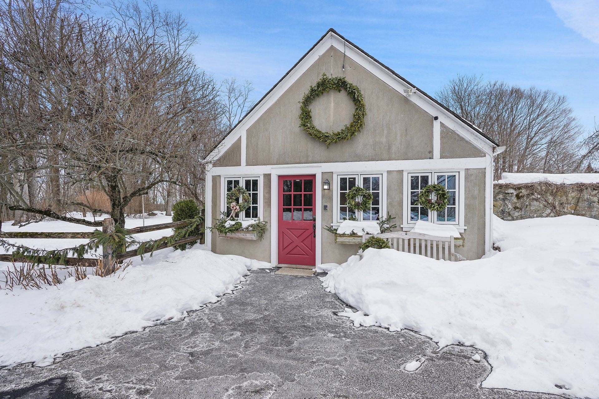15 High Ridge Road