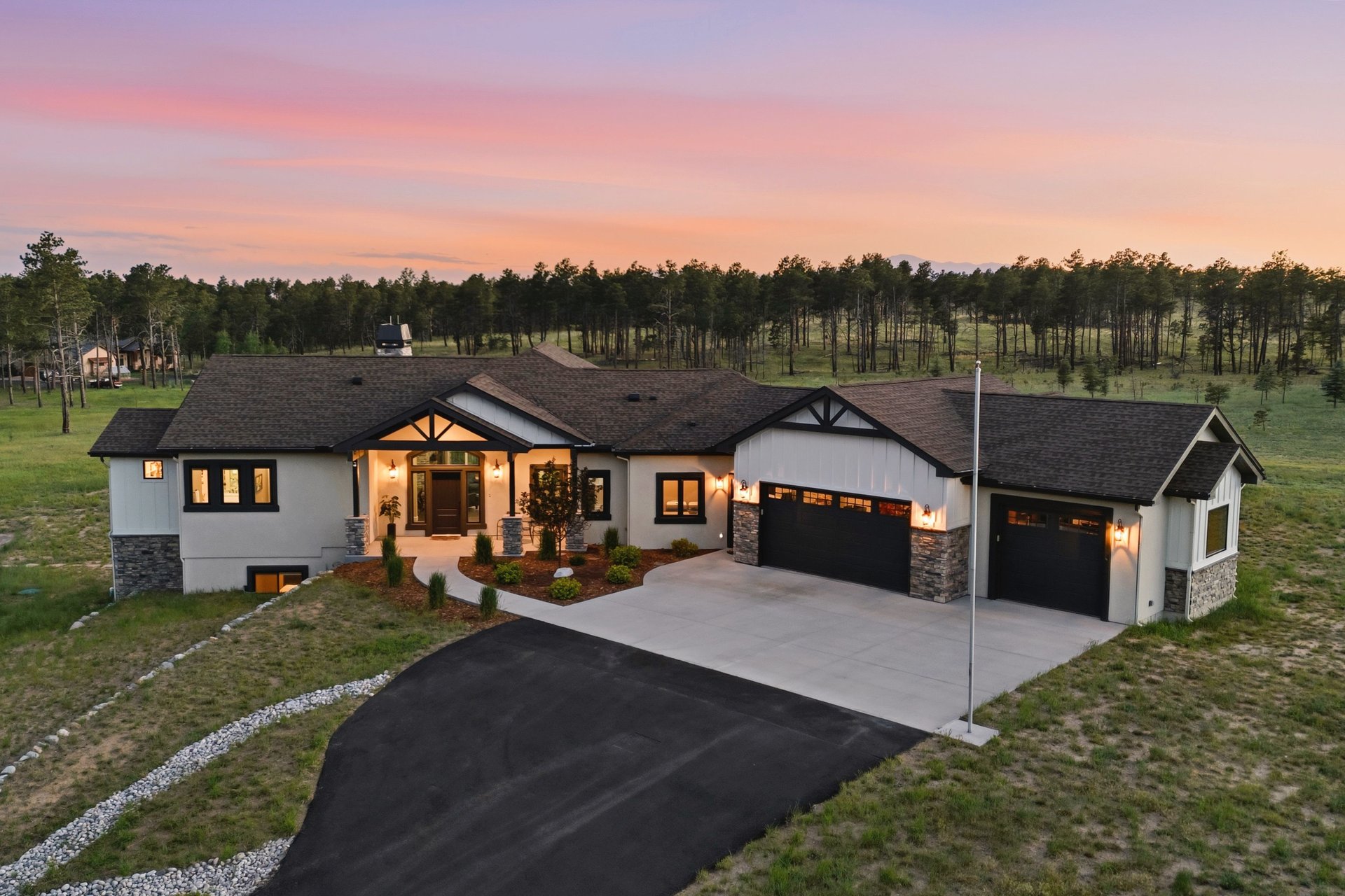 14894 Snowy Pine Point