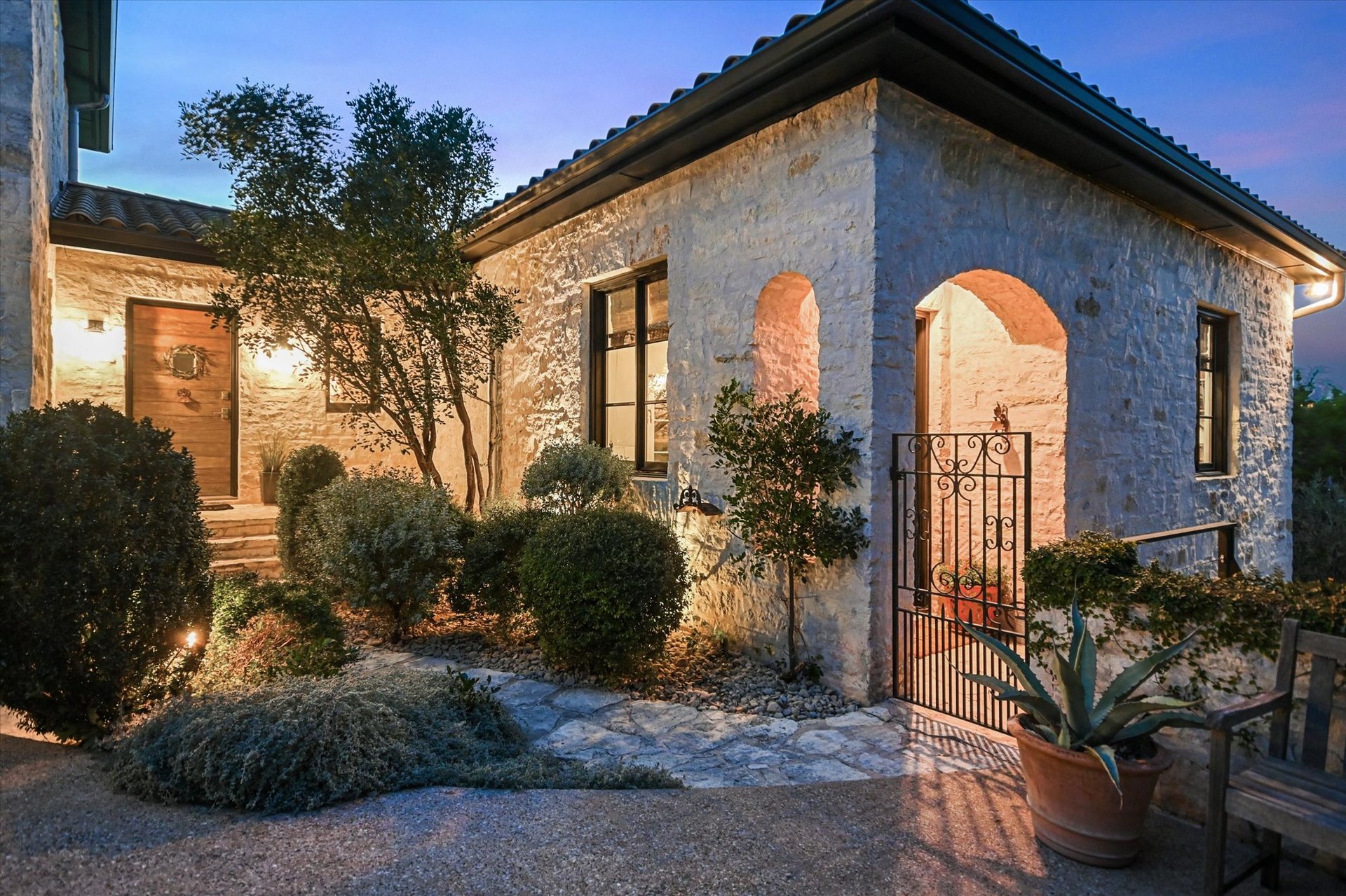 698 Windsong Trail