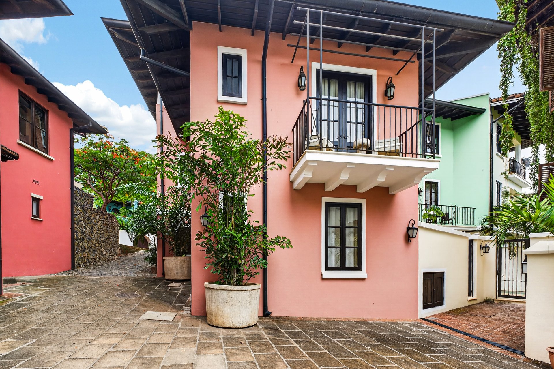 16 Avenida La Antigua | Renovated Turn- Key Living in the Heart of Las Catalinas