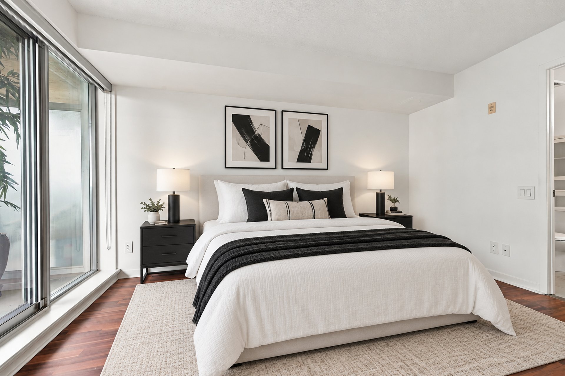 Immaculate 2 Bedroom Corner Unit