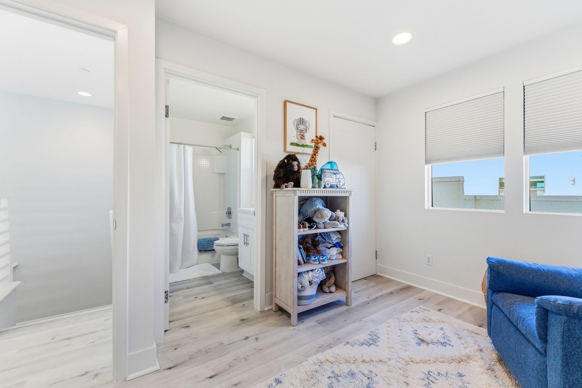 1650 Topanga