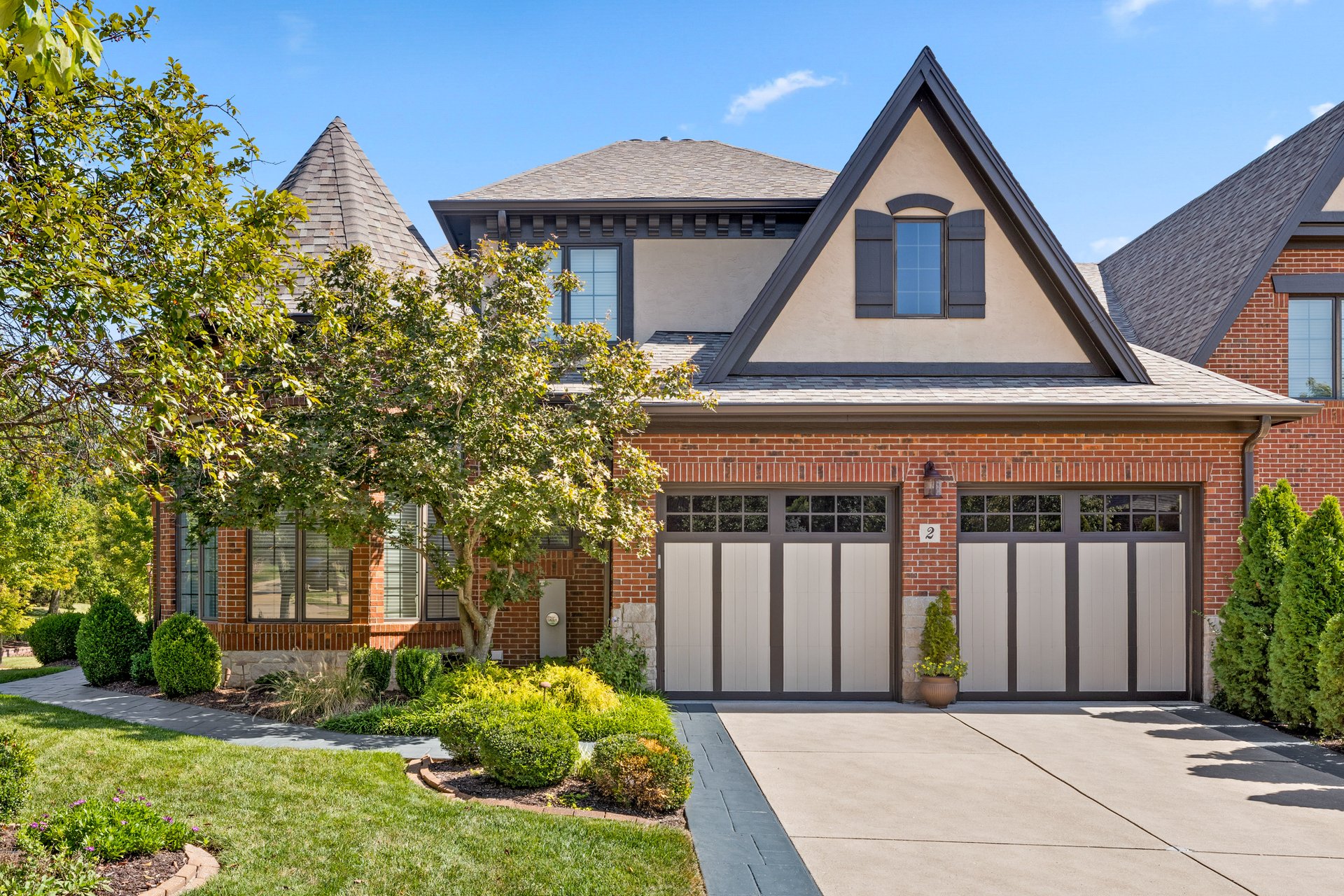 2 Upper Conway Lane