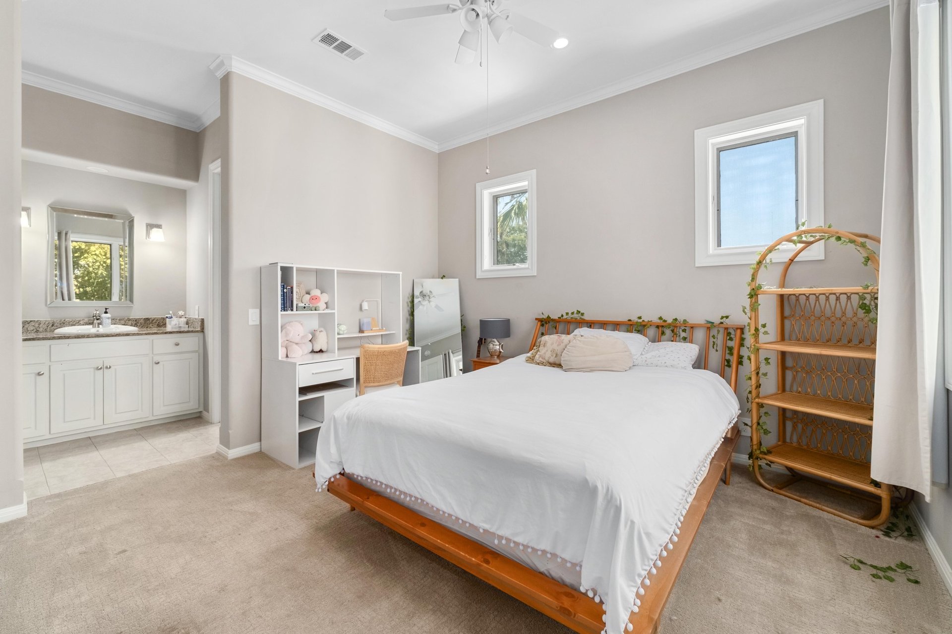 4516 Island Cove