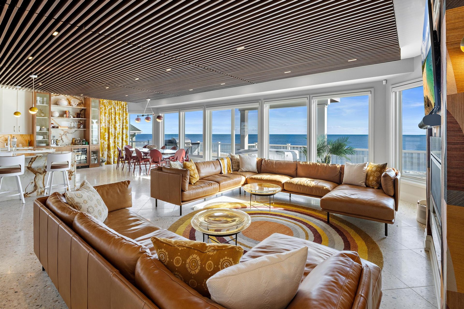 2215 Ocean Ave