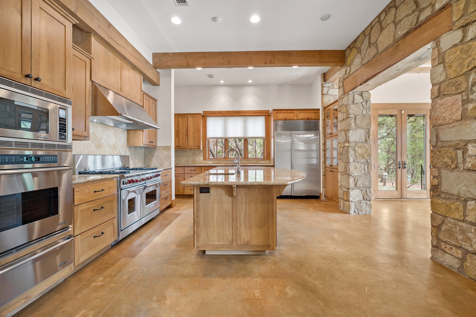 16009 Pontevedra Place