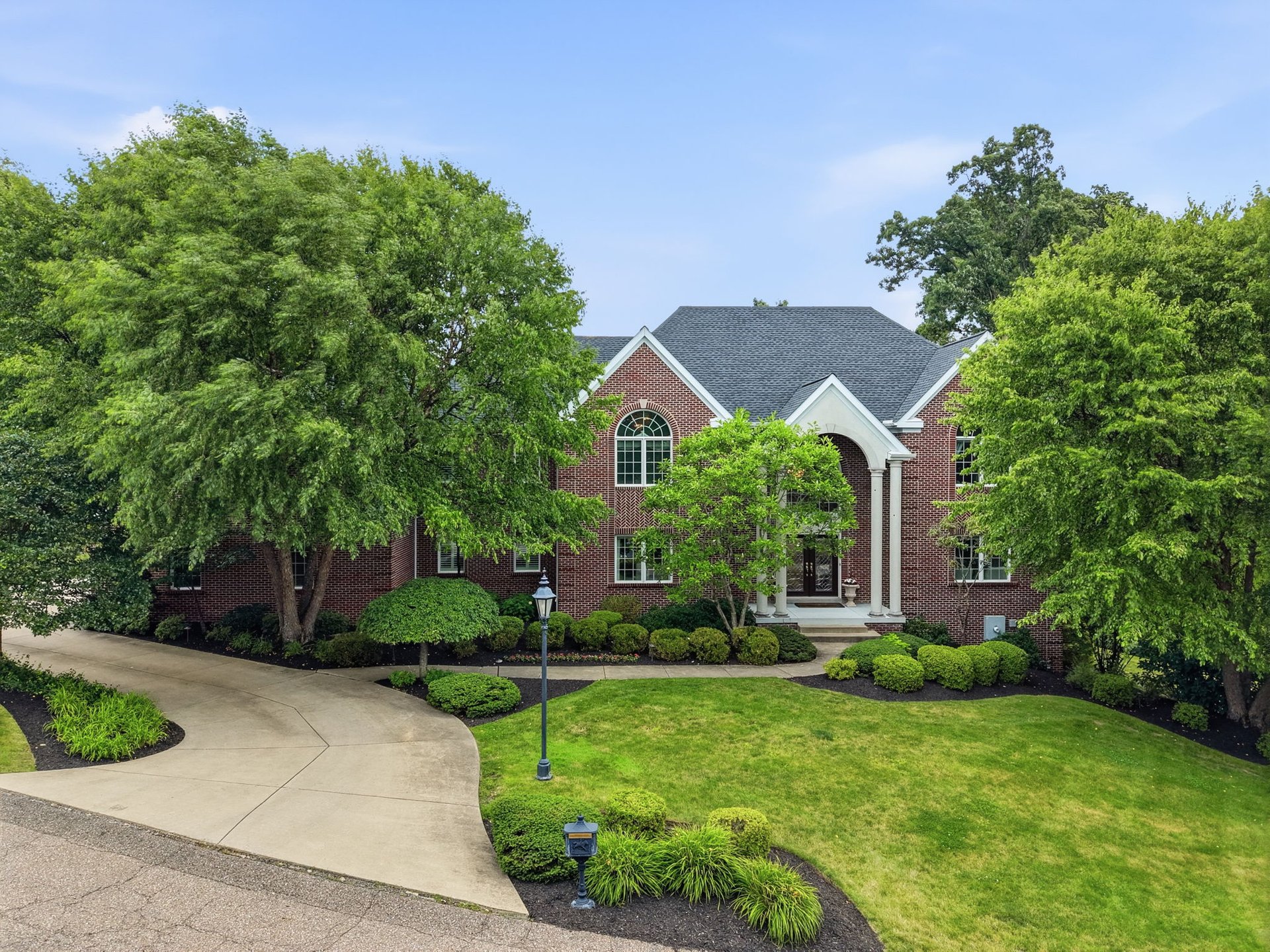 7000 Pinehurst Drive