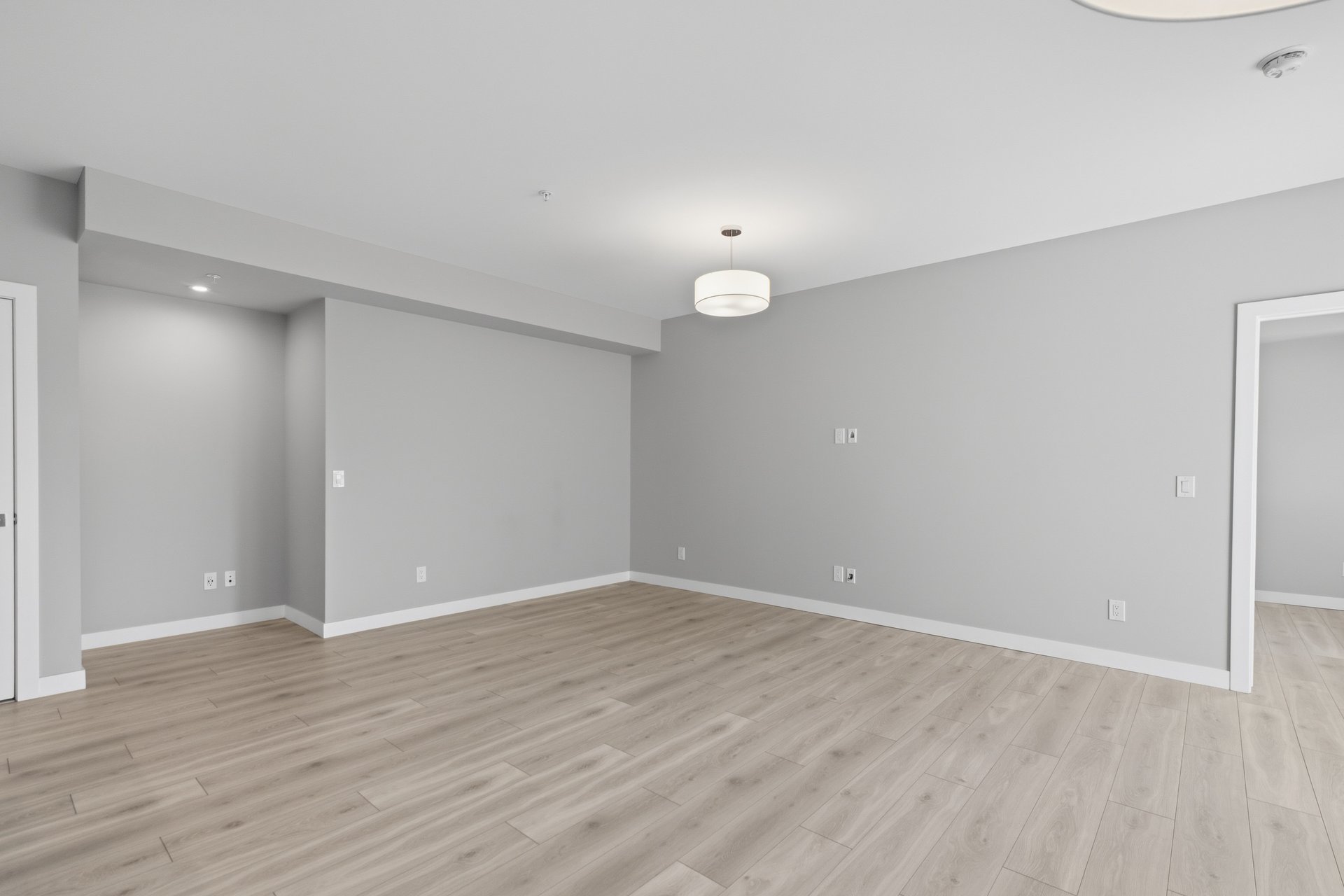 383 Smith Street NW Unit: 402