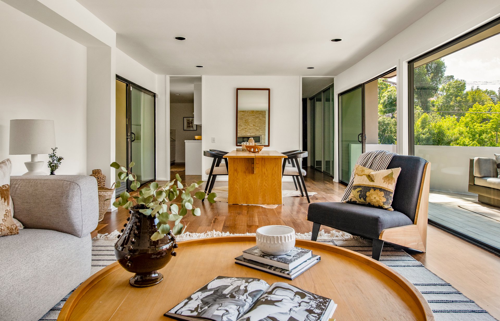 2506 Rinconia Dr, Hollywood Hills
