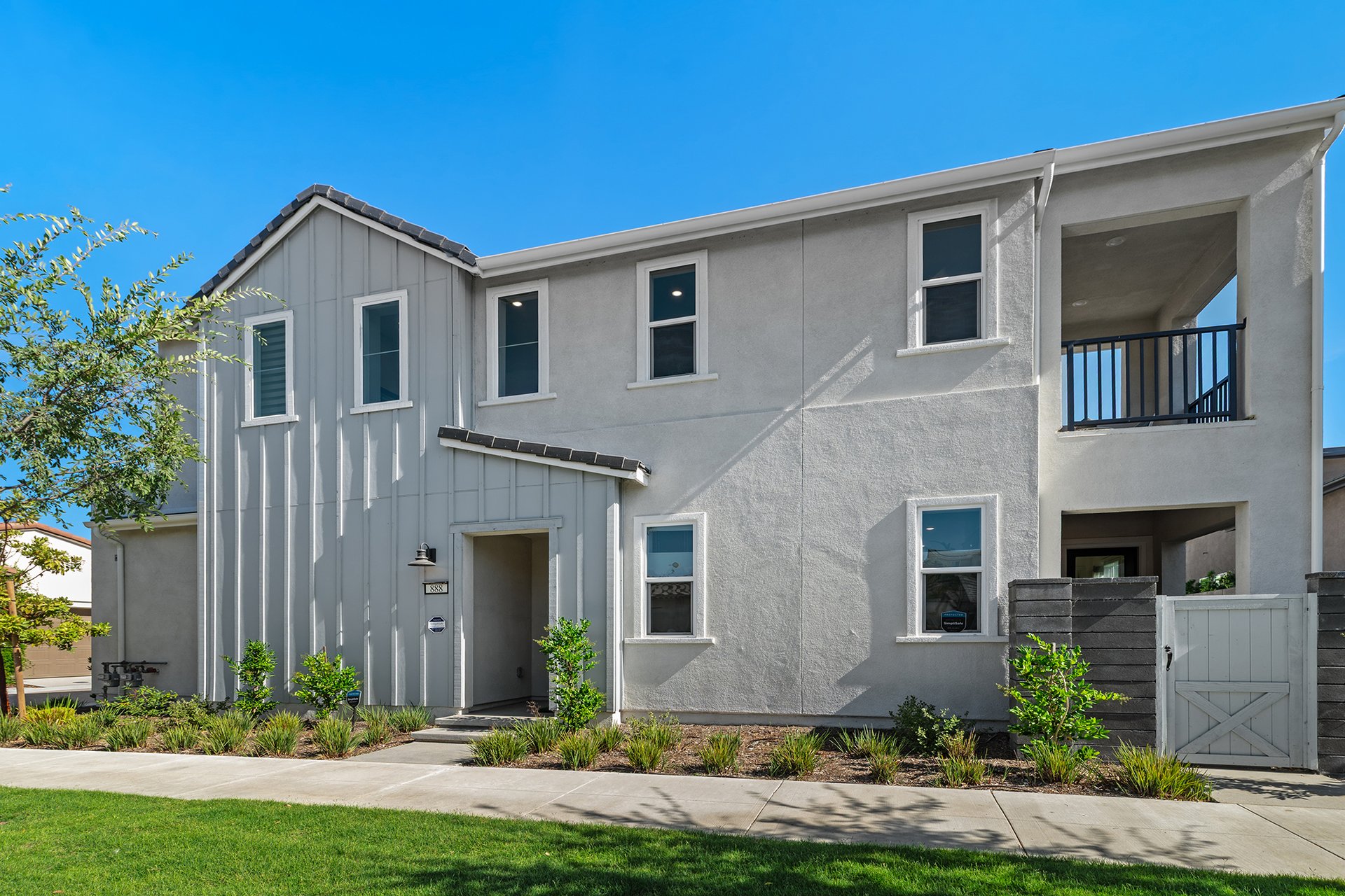 888 Sunrise Road